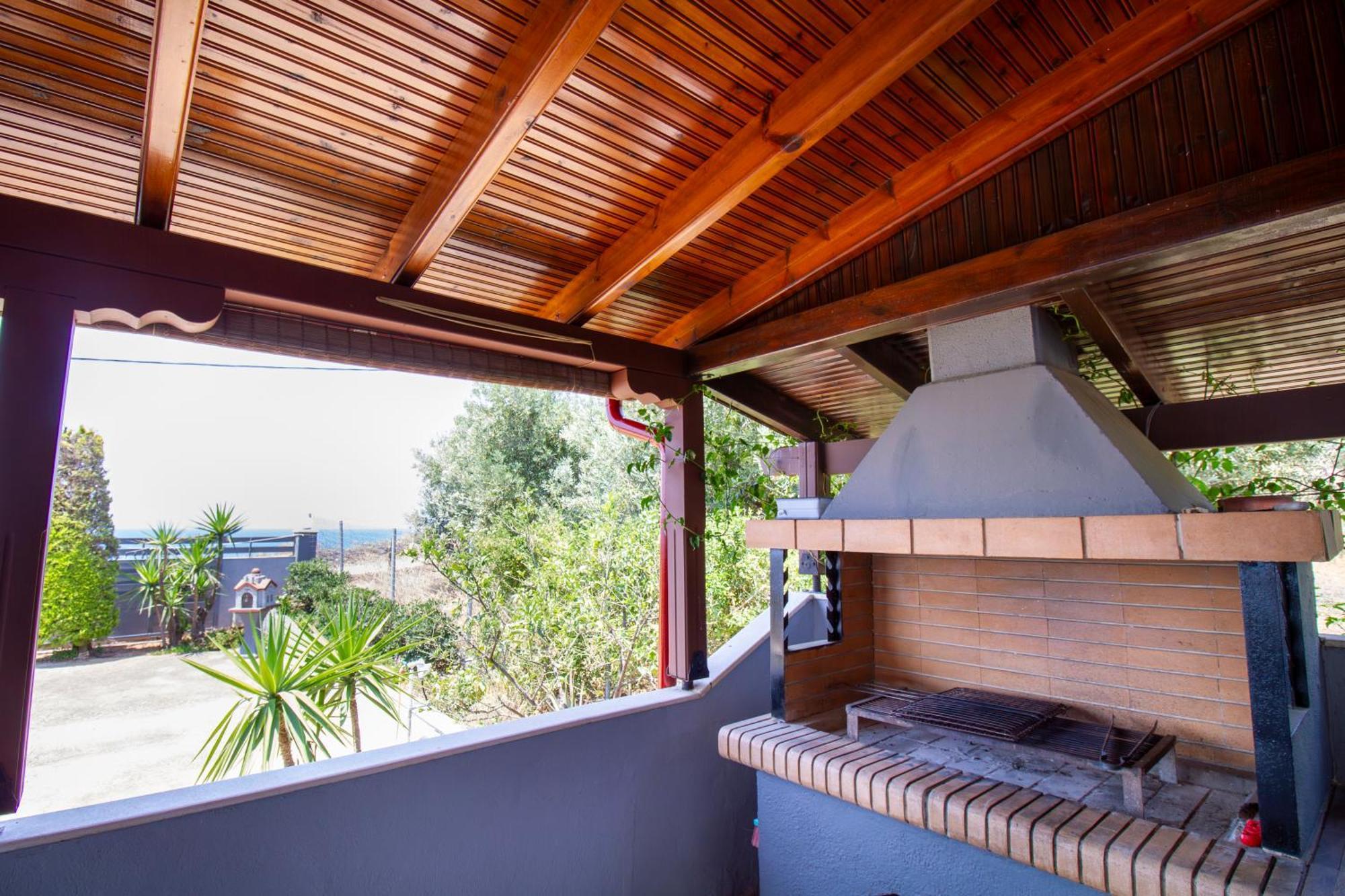 Tanias Seafront Villa-by Rentalspro Services- Halkidiki Villa