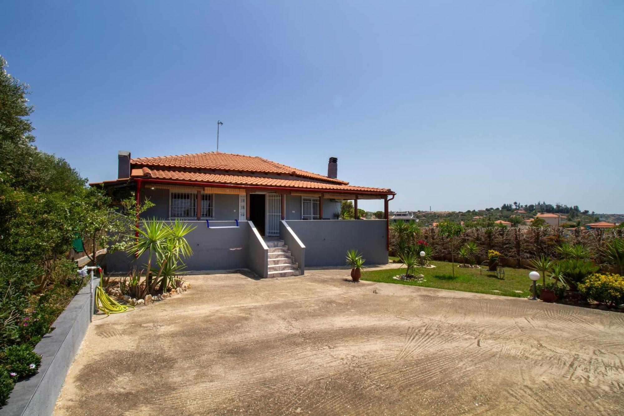 Villa Tanias Seafront Villa-by Rentalspro Services- Halkidiki