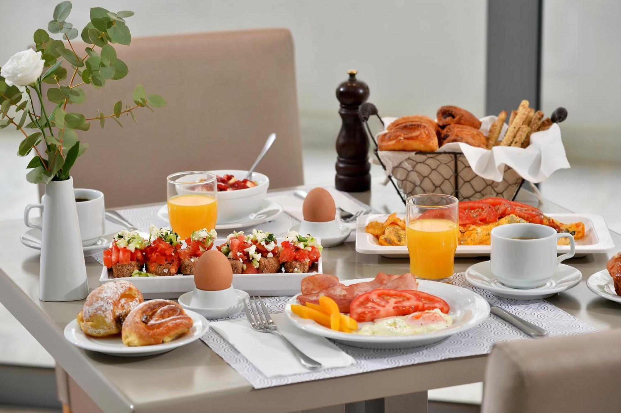 Airotel Achaia 4*