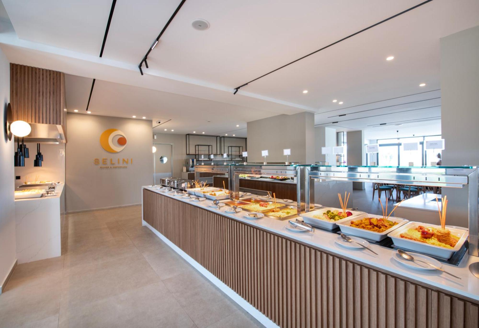 Selini & Waterpark Hotel 4*