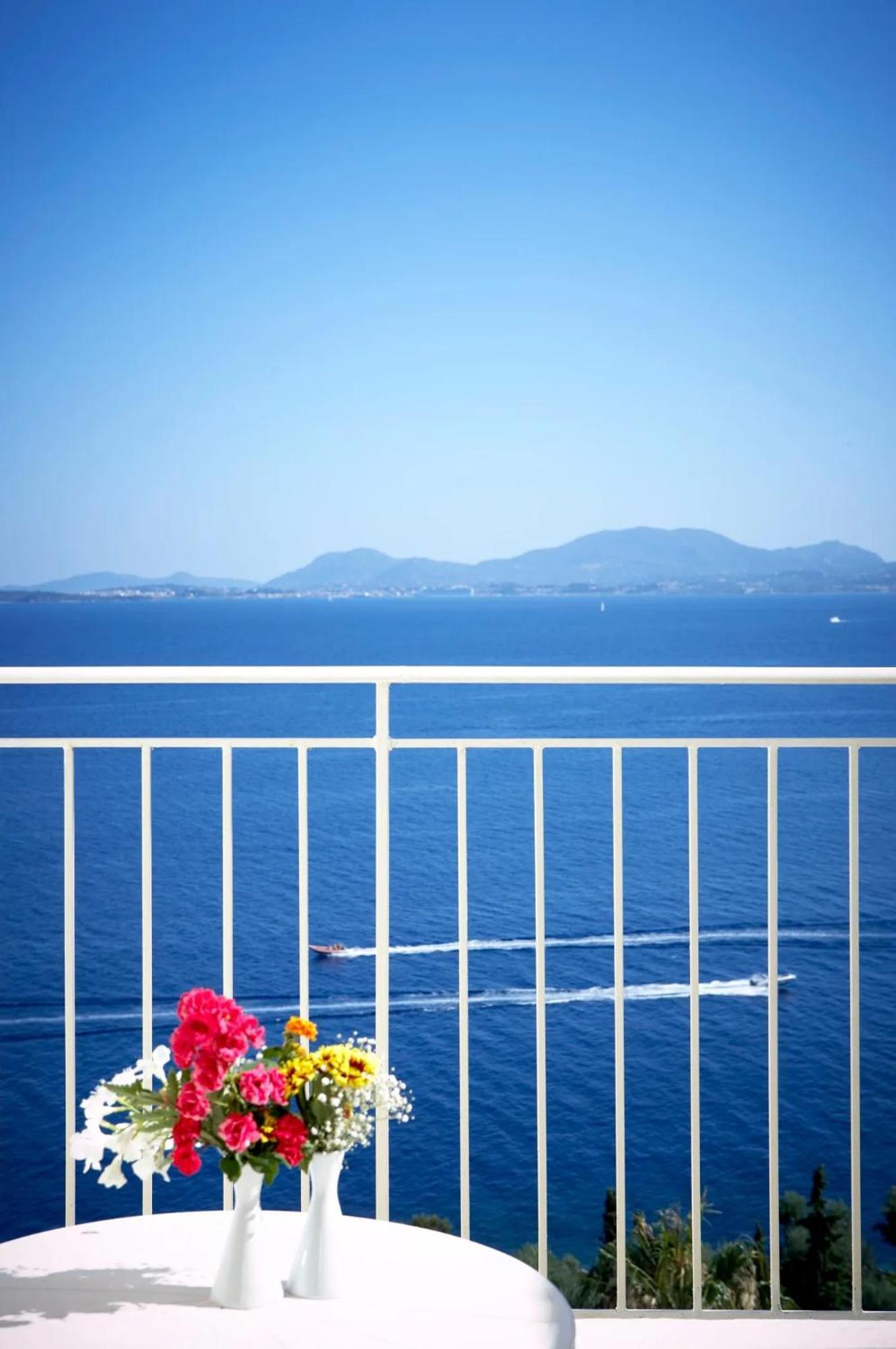 Hotel Sunshine Corfu And 4*