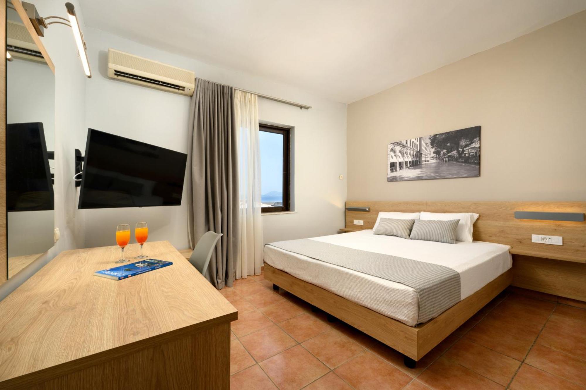 Sunshine Corfu And 4* Nisaki (Corfu)