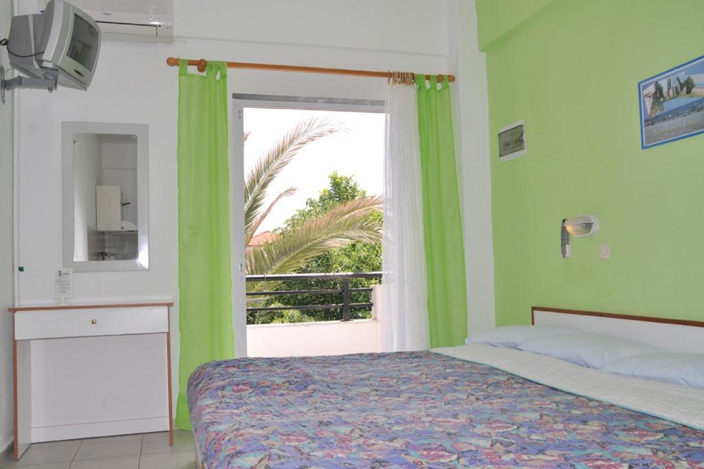Alexandra Apartment
