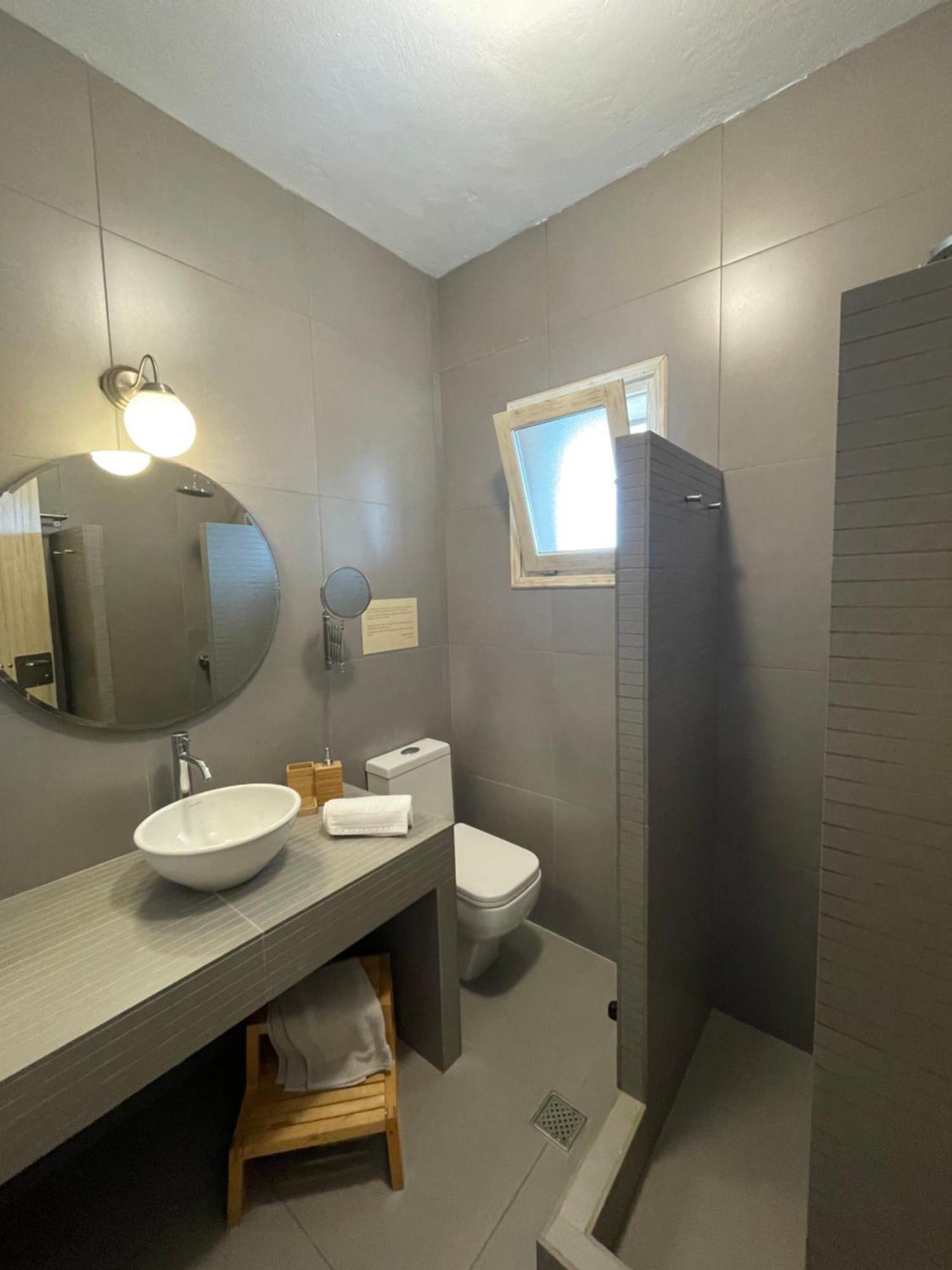 Speires 3* Irakleia (Naxos)