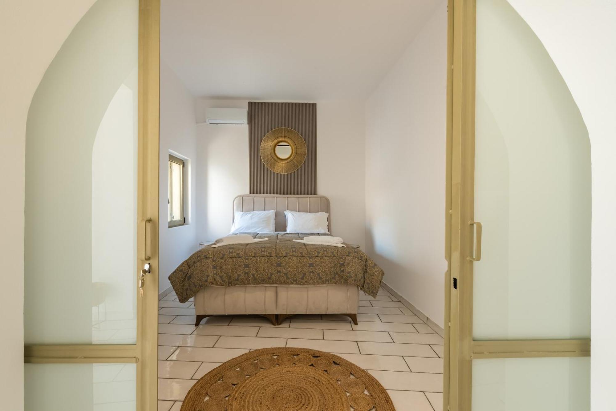 Aparthotel Lefka &