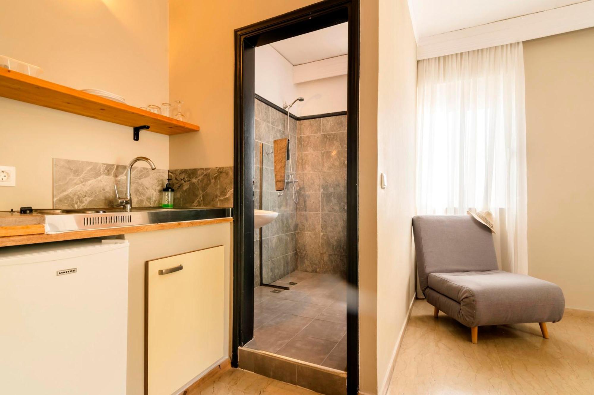 Aparthotel Lefka & Rhodes City