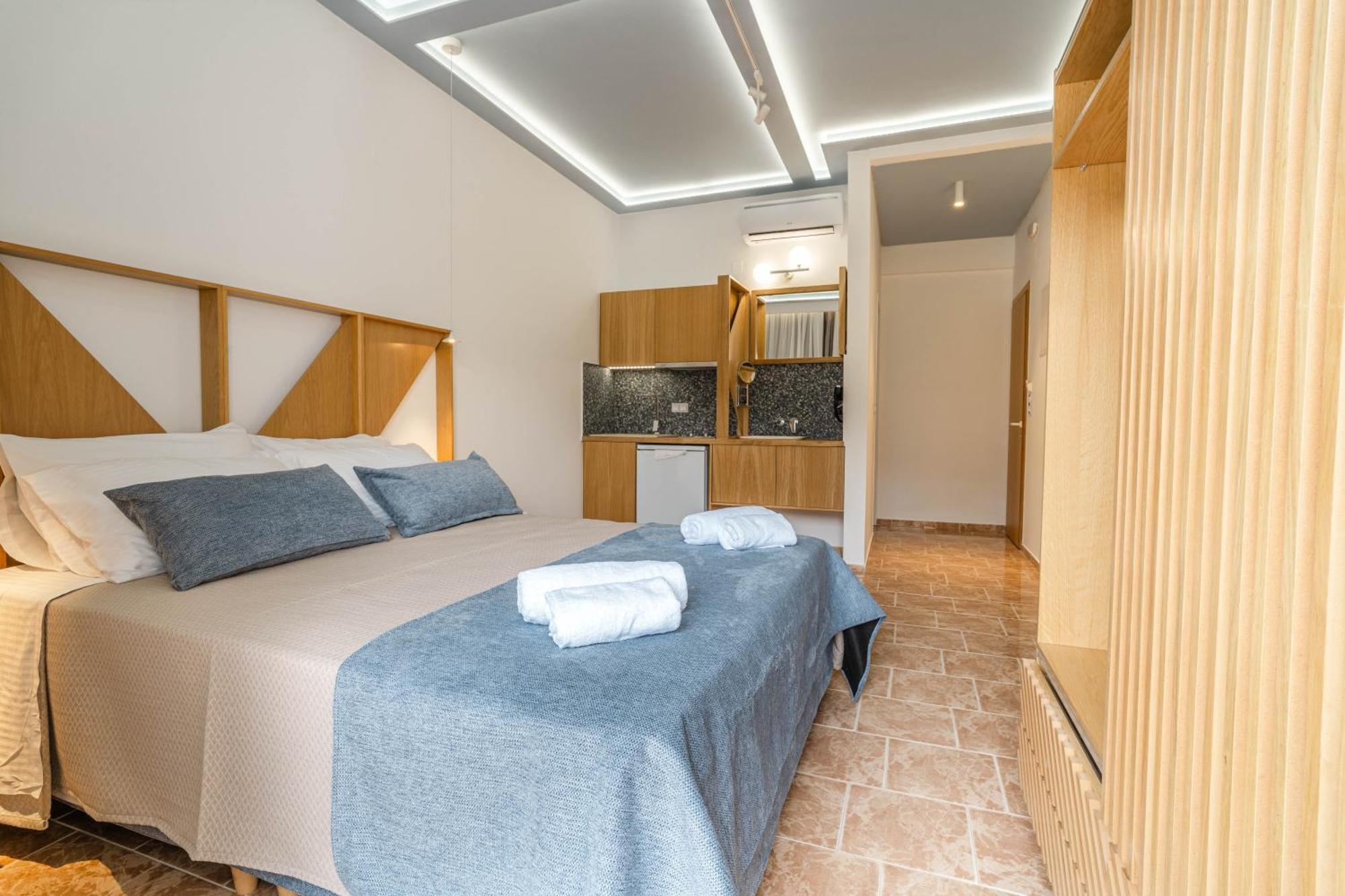 Manos Apartment