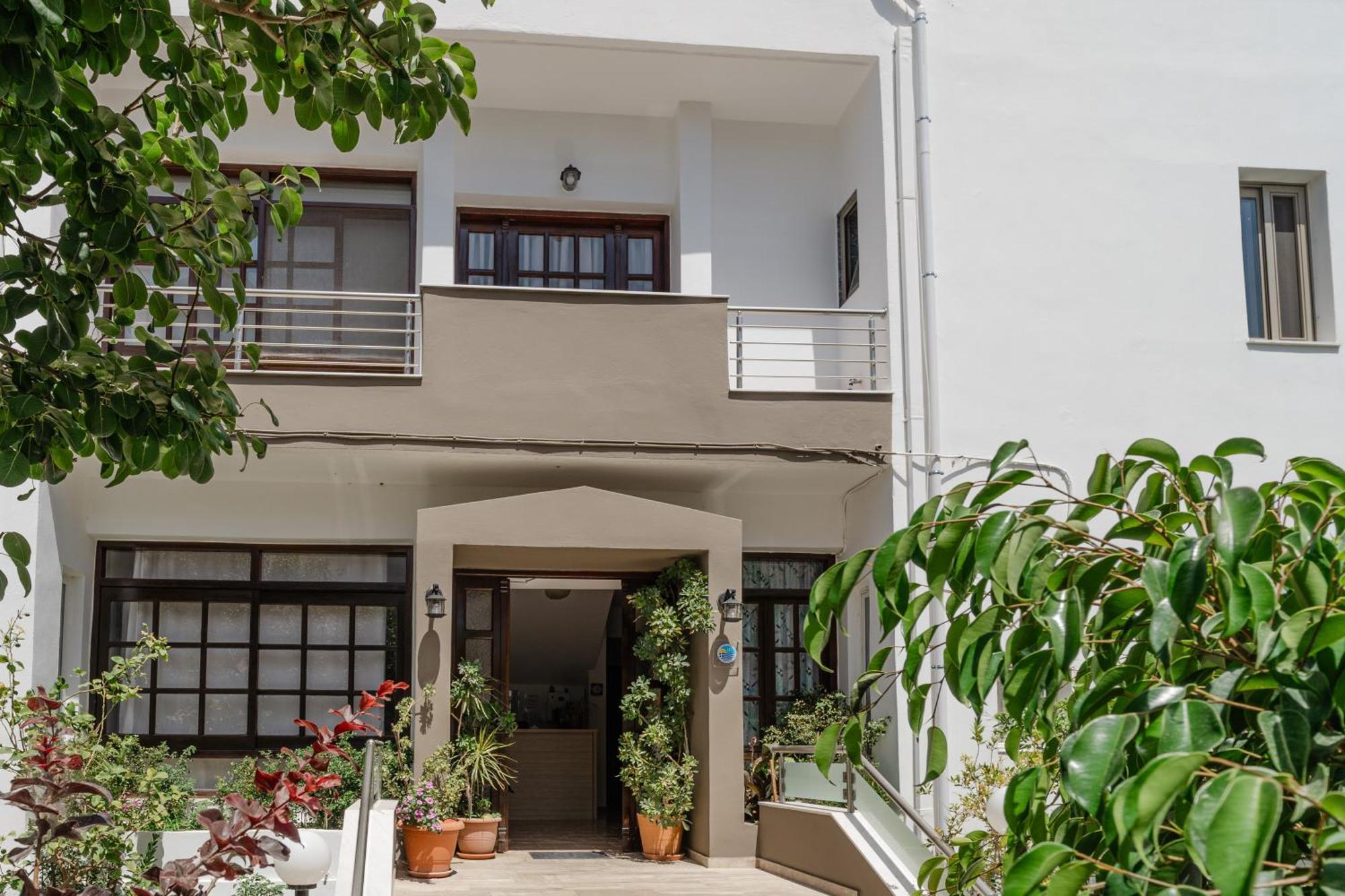 Apartment Manos *
