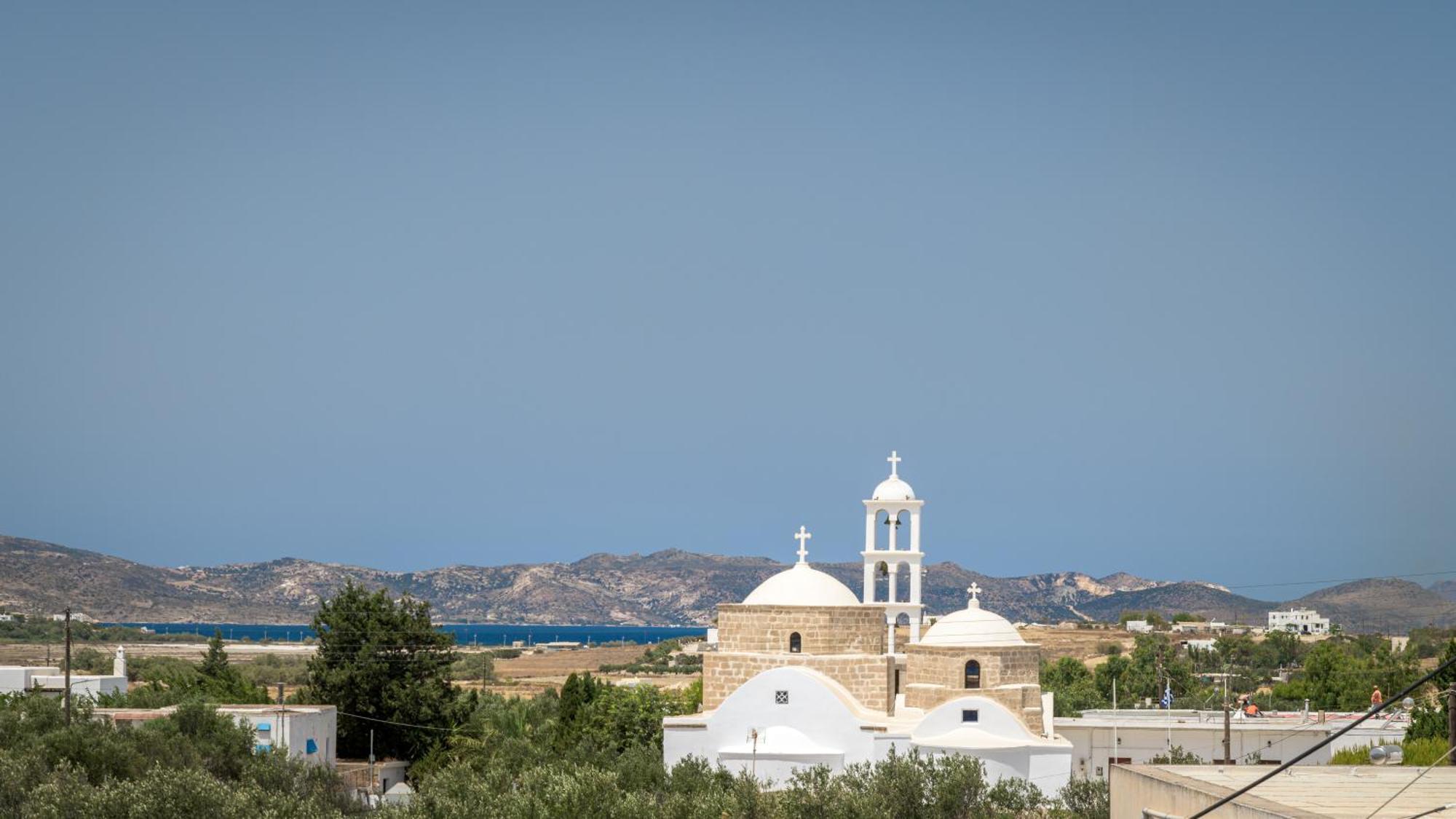 Avra Milos Guest house