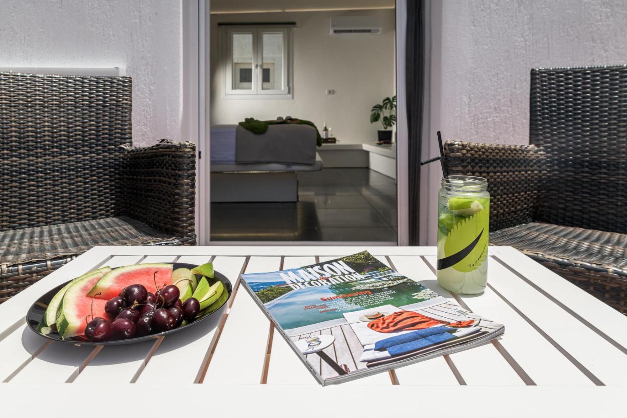 Avra Milos Guest house