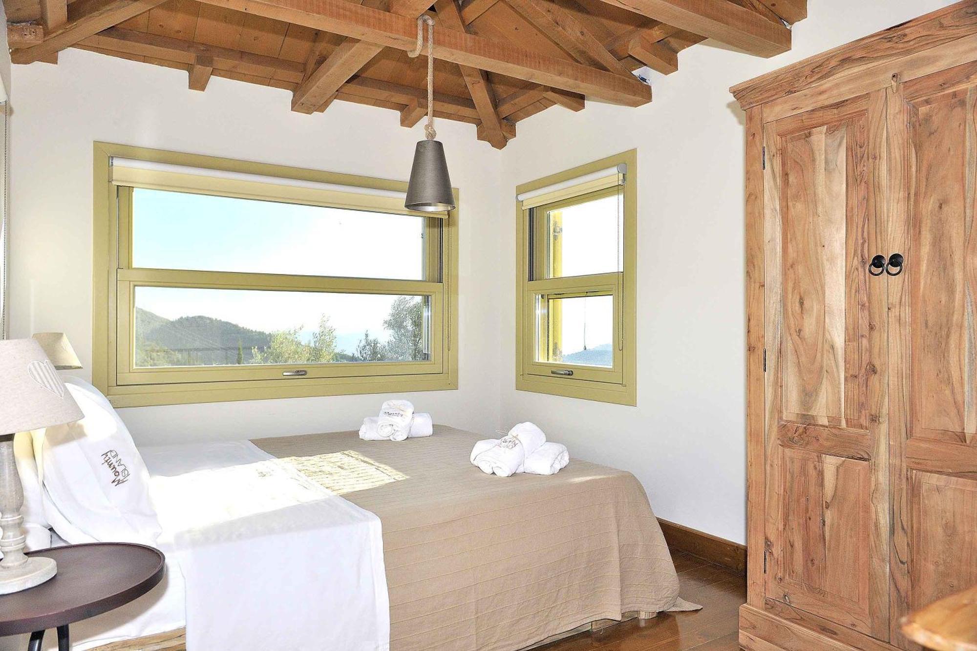 Mounty Island Villa *