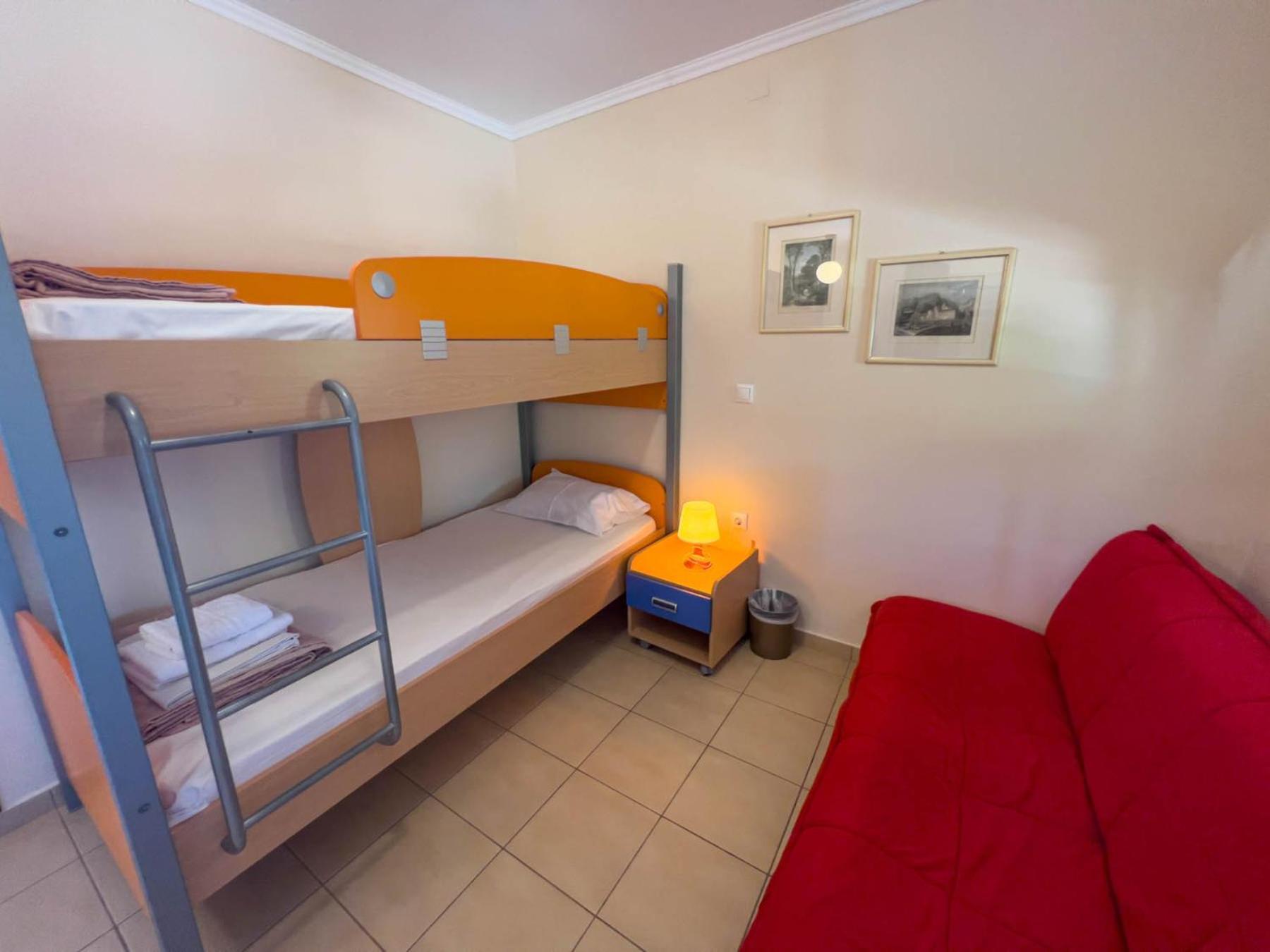 Plaka Aparthotel Skala Kallirakhis