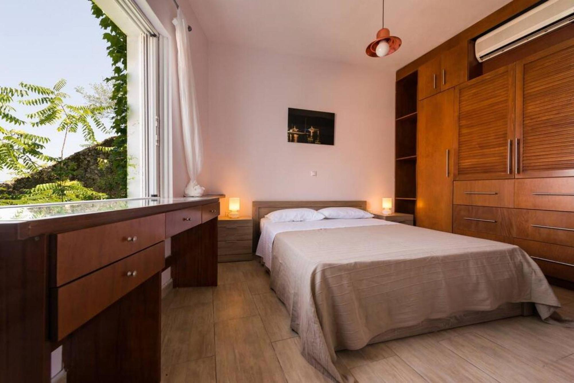 Seaside In Agia Effimia Apartment *