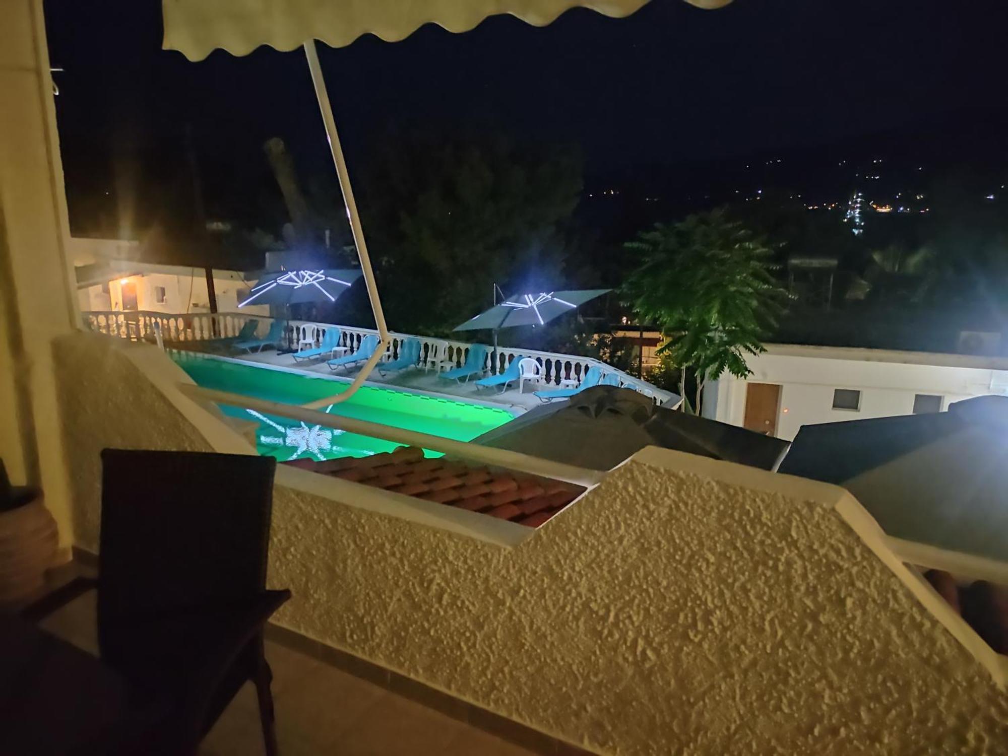 Aparthotel Econa Poros Town