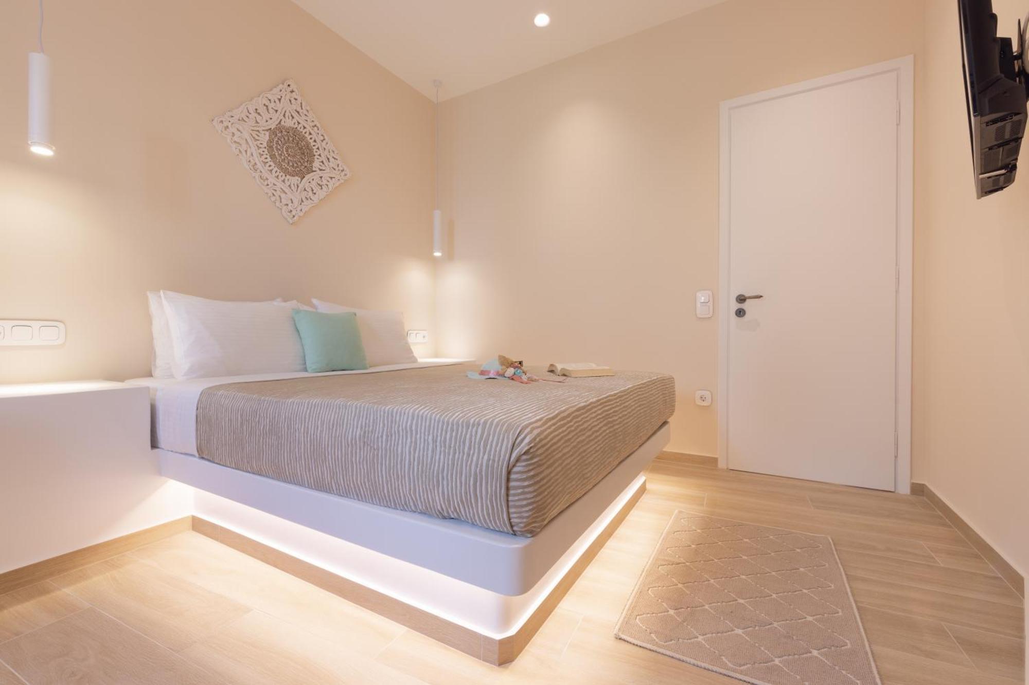 Aparthotel Rodavgi Andros Town