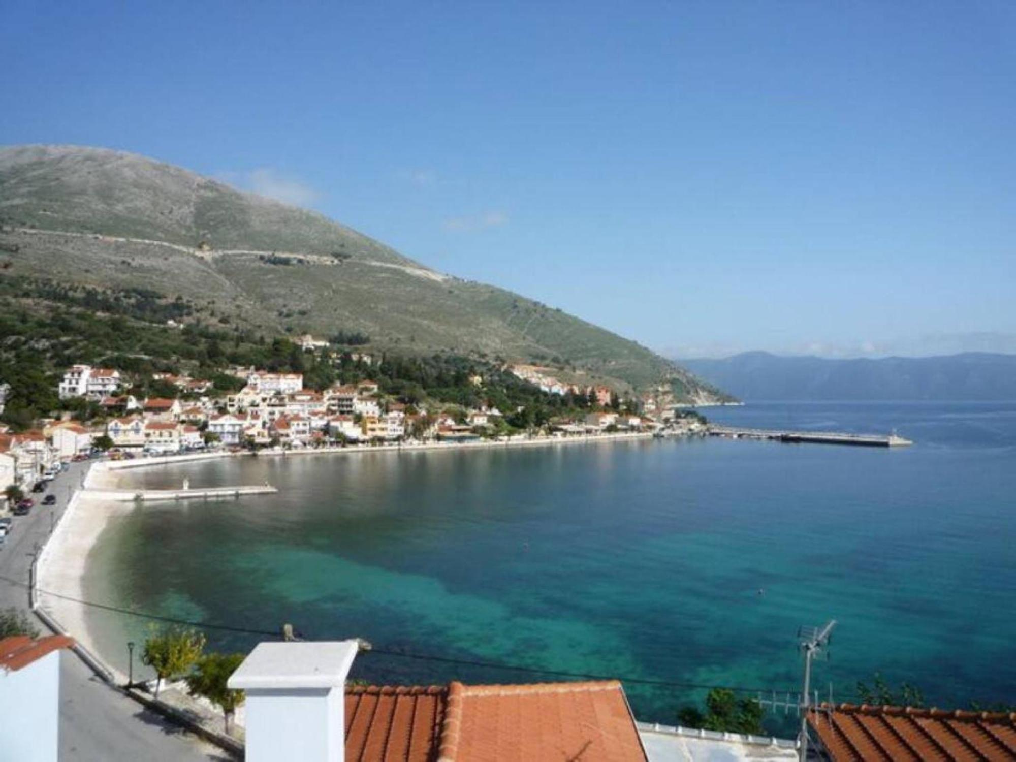 Seaside 2br * Agia Efimia