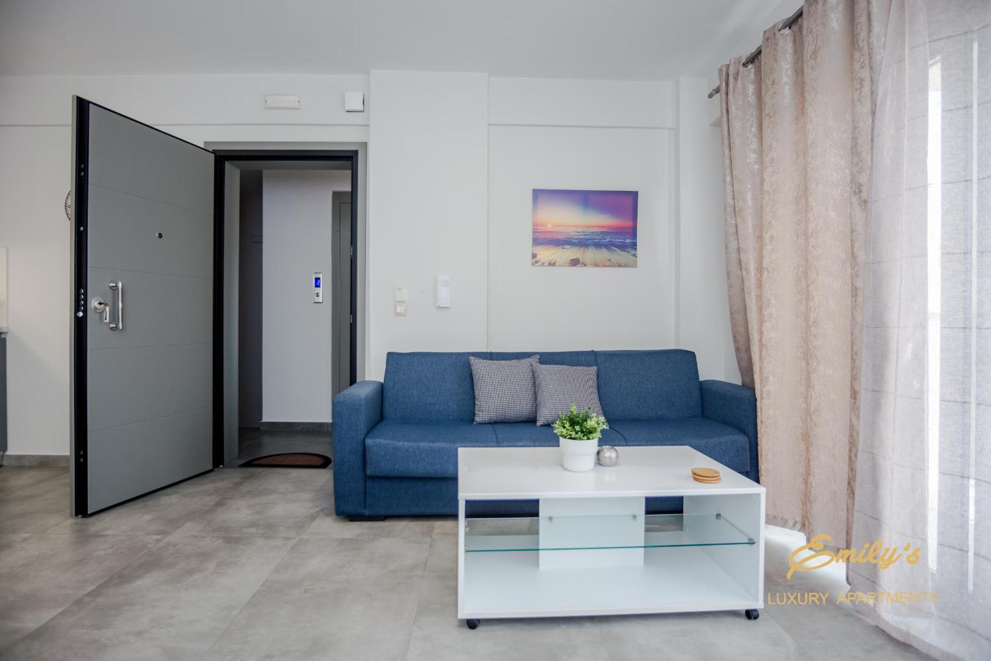 Emily's Luxury Apartment