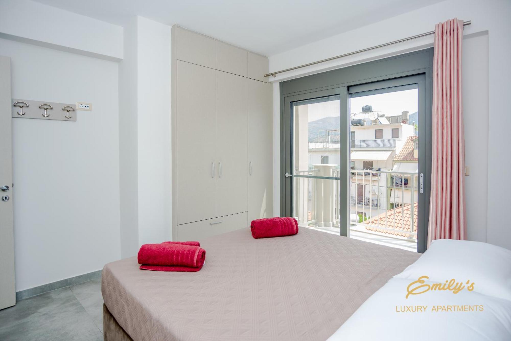 Emily's Luxury * Argostoli (Kefalonia)