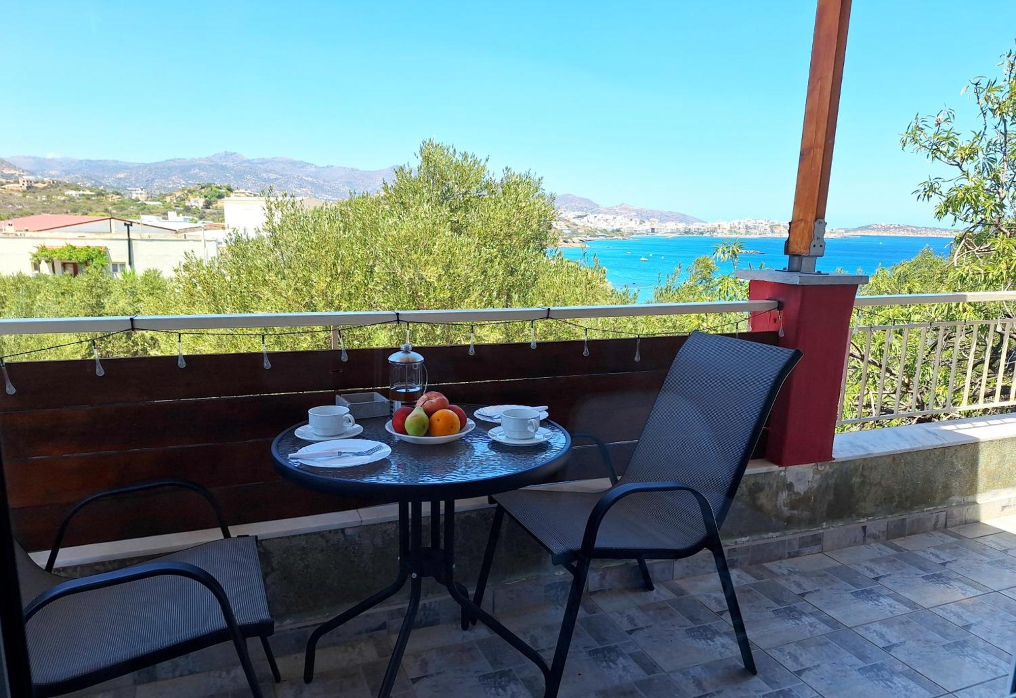 Allas, Guest Art Agios Nikolaos (Crete)