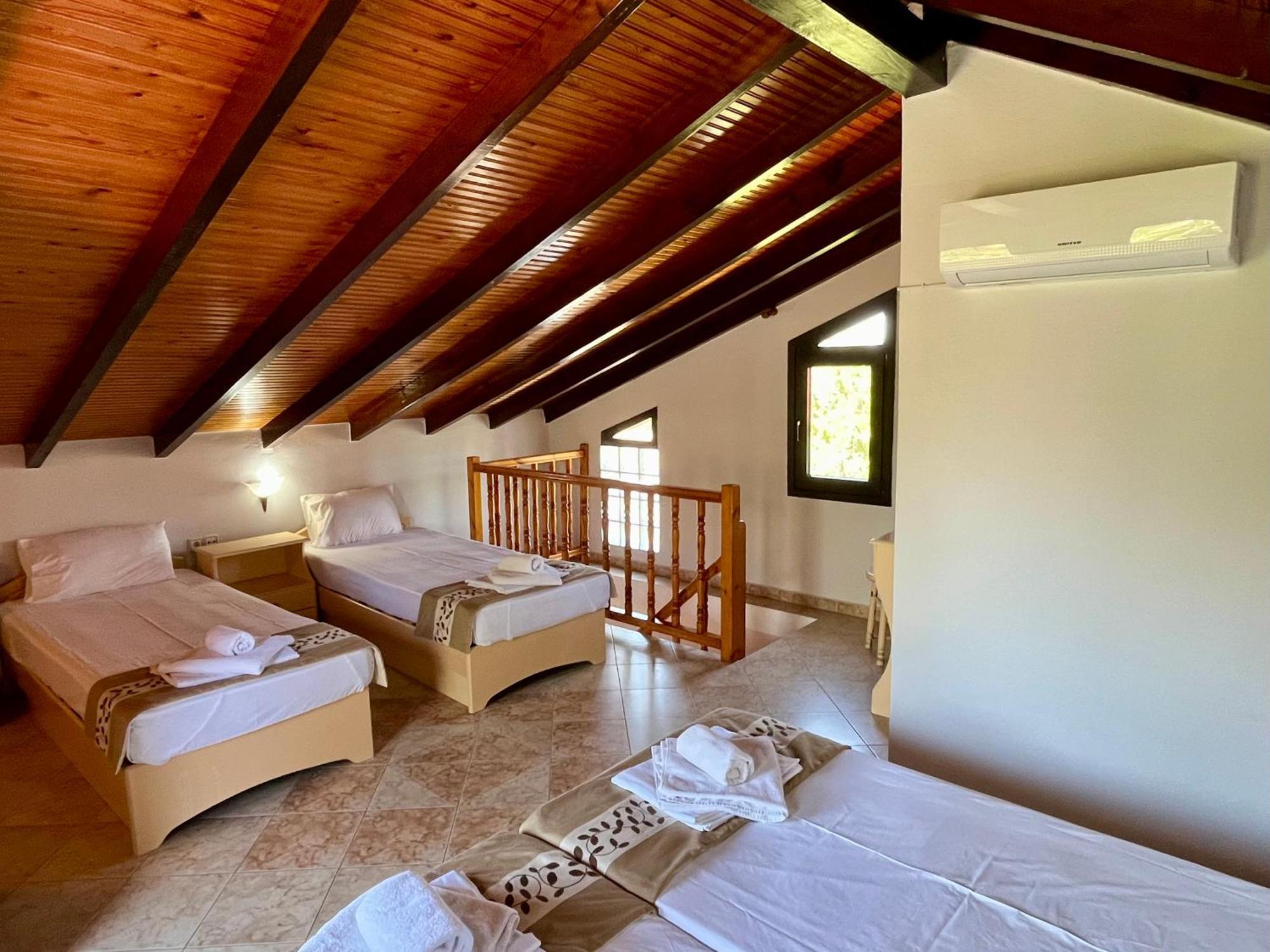 Oneiro Zois Aparthotel