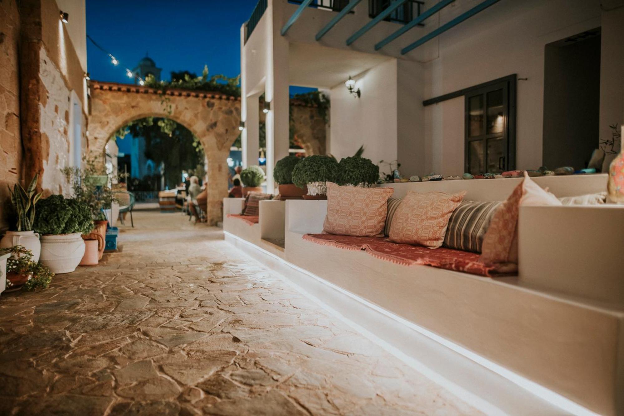 Hotel Saronis Agistri - Adults Only 3*