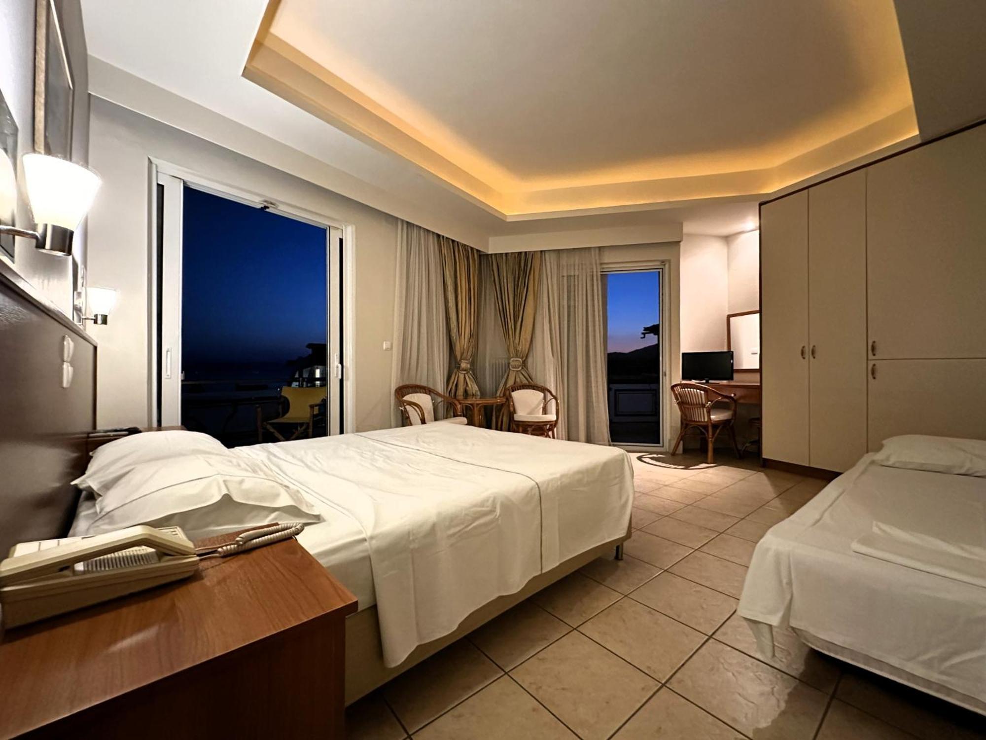 Hotel Souris Rovies