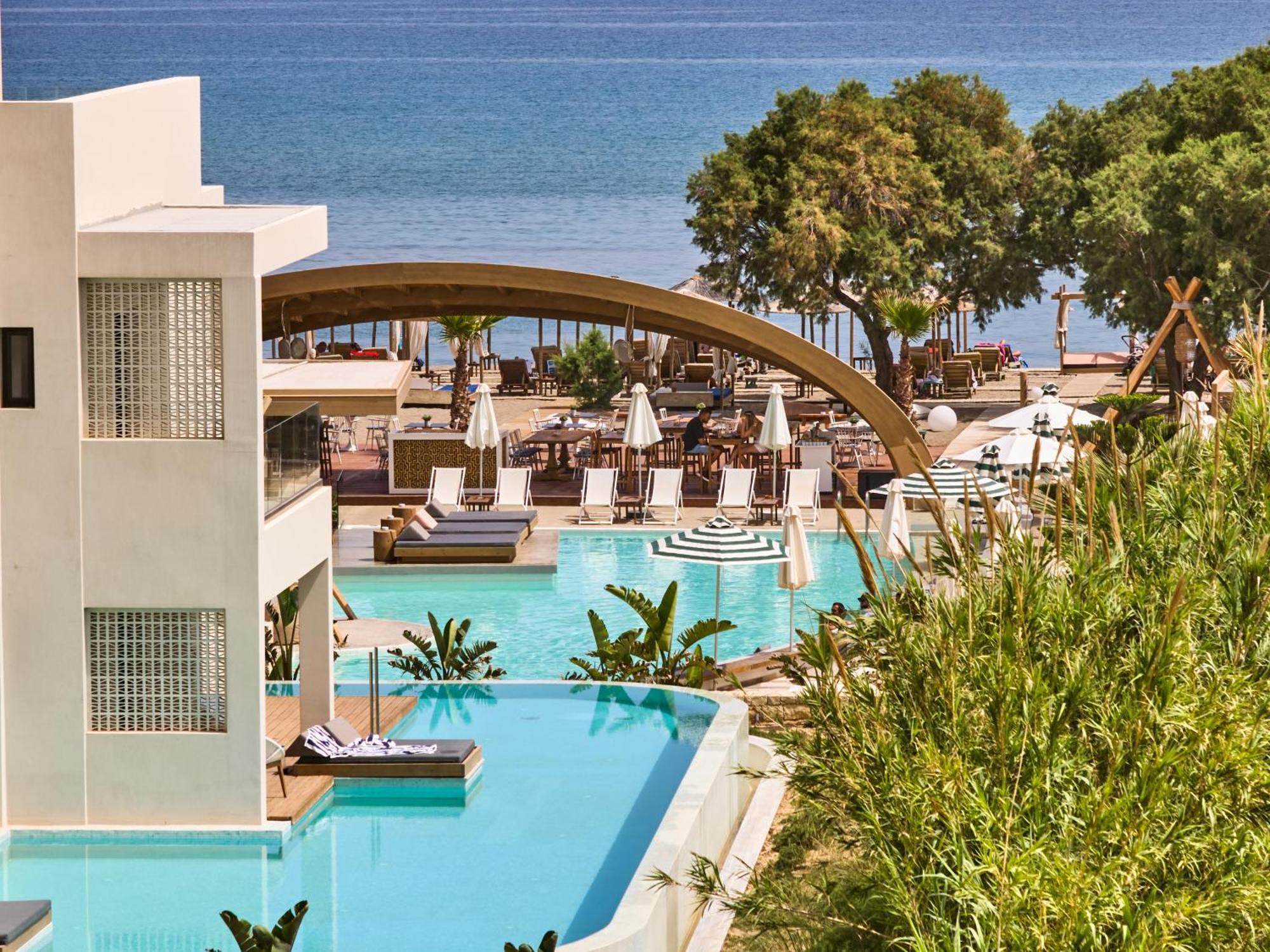 Enorme Teatro Hotel