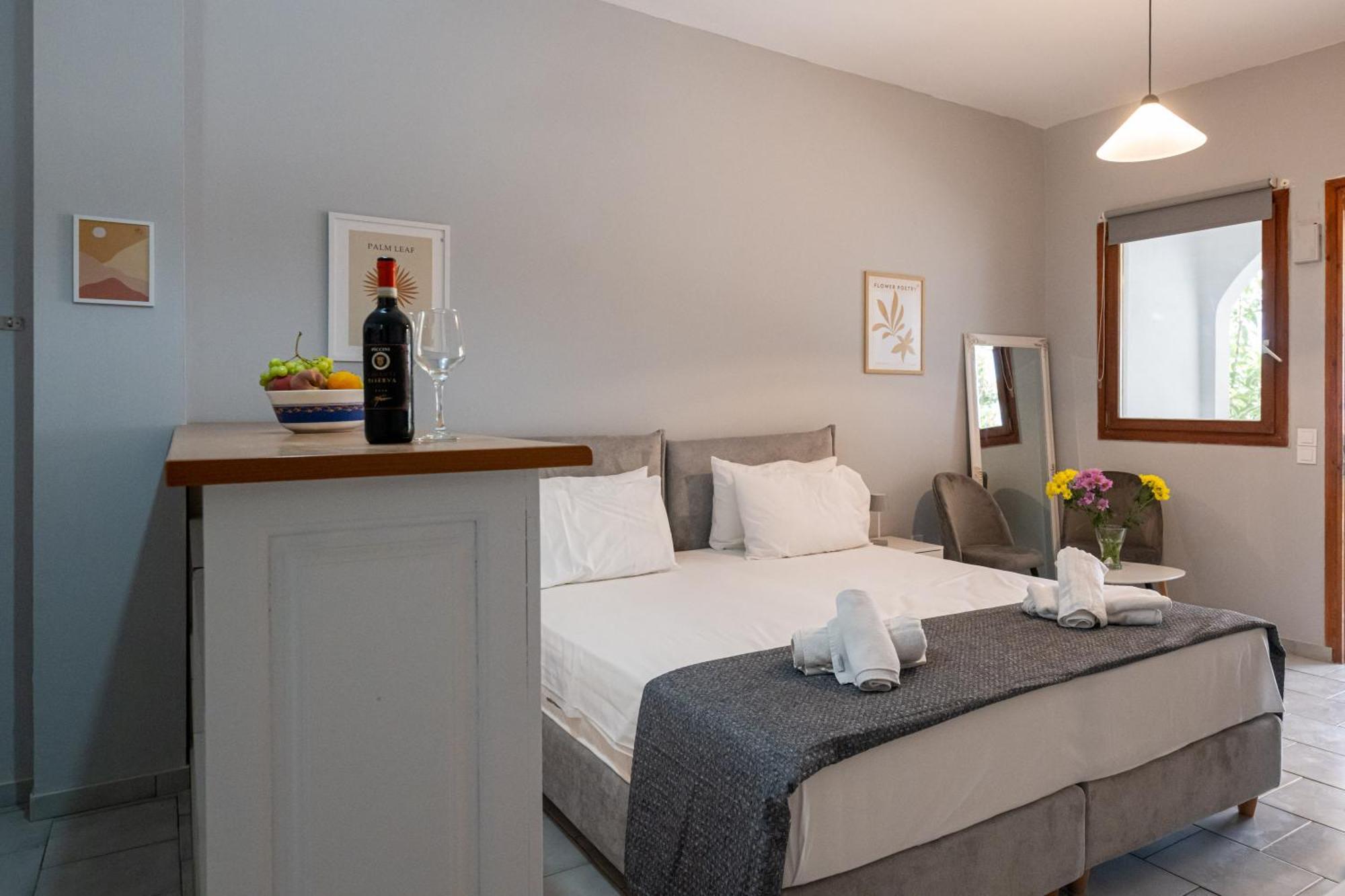 Studios Koukis Apartment Kitriai