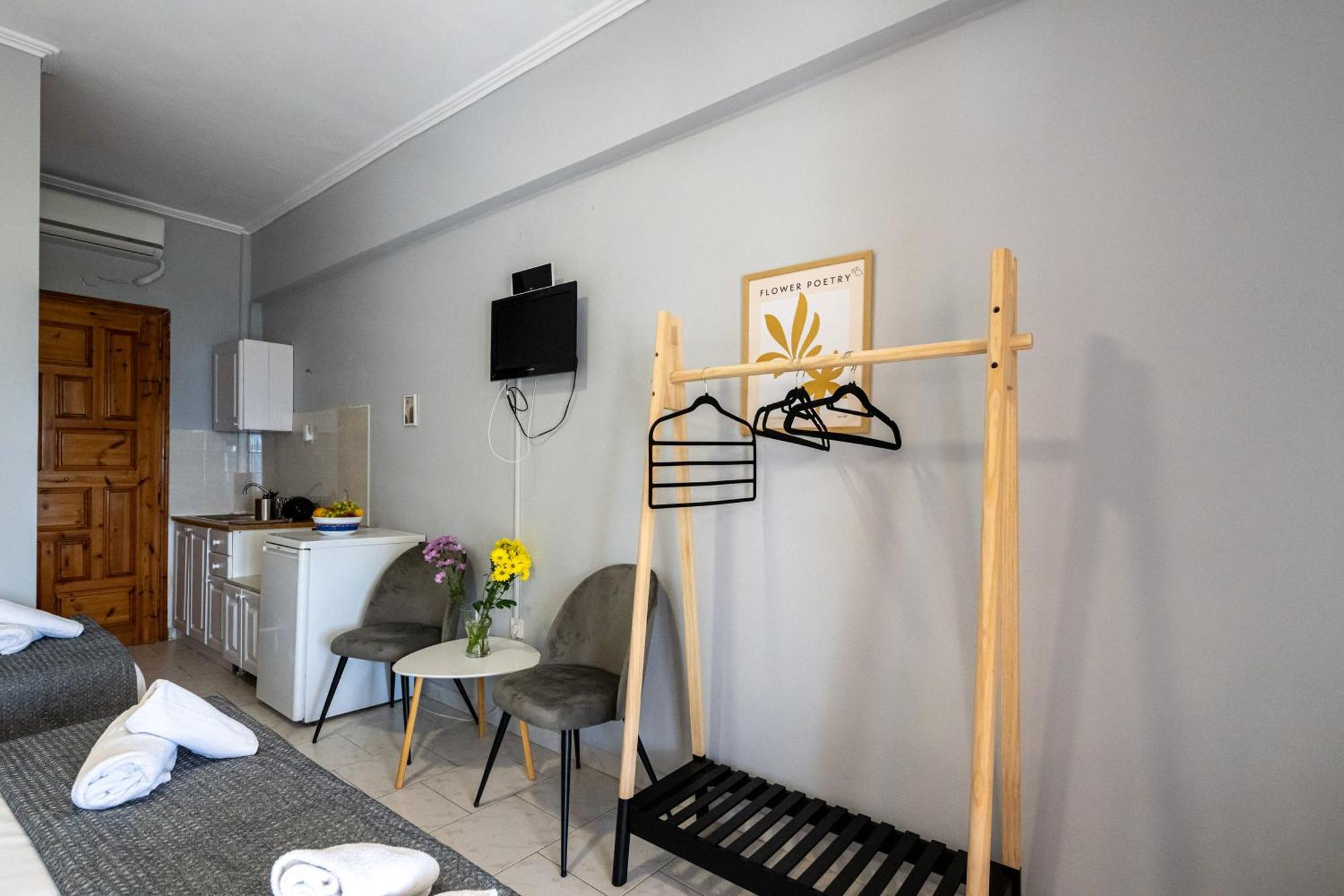 Studios Koukis Apartment