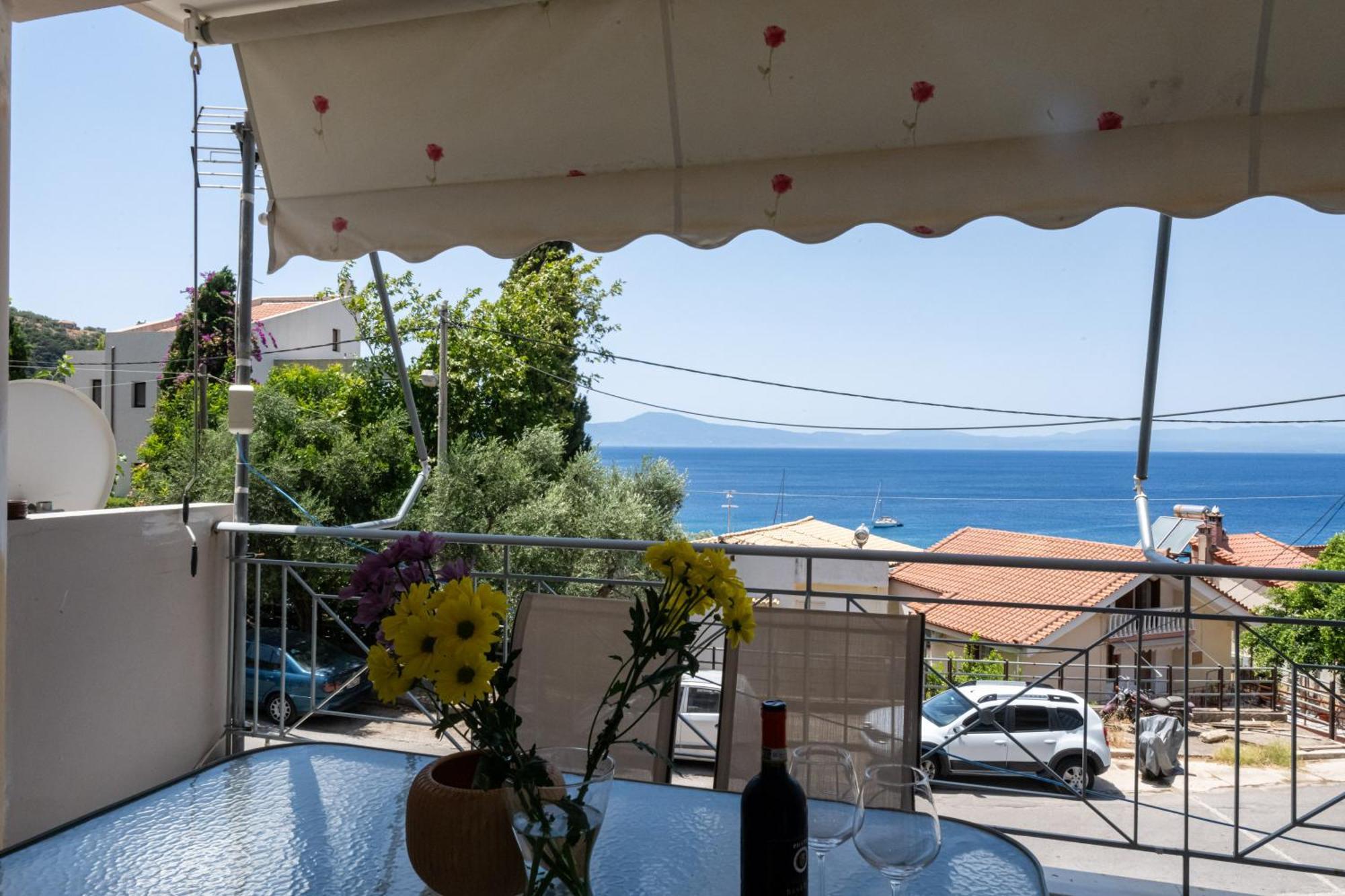 Apartment Studios Koukis *