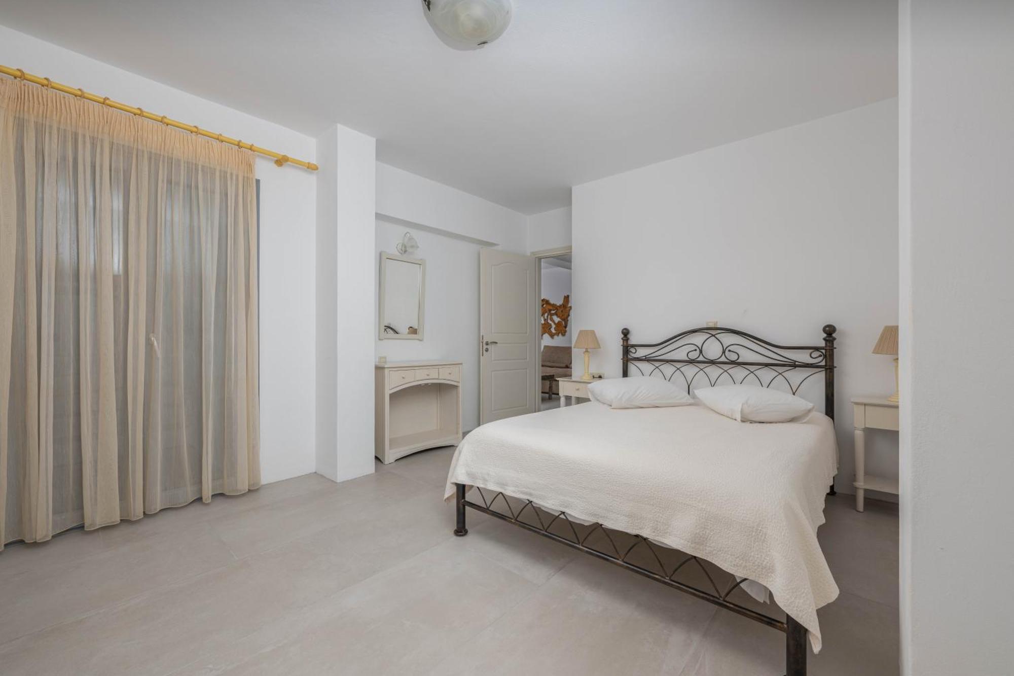 Iliada Villas Aparthotel