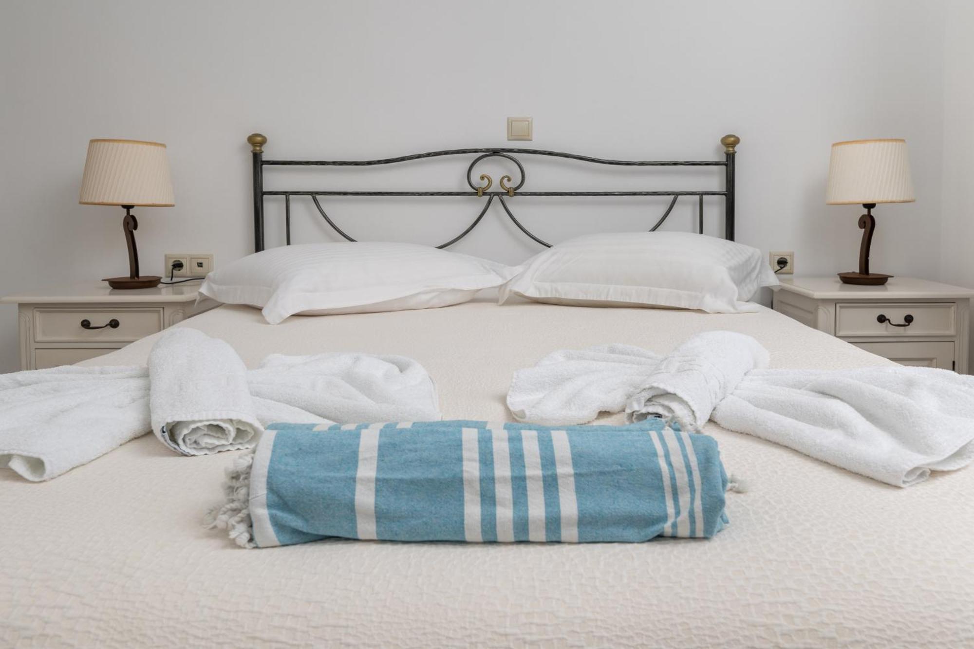 Aparthotel Iliada Villas