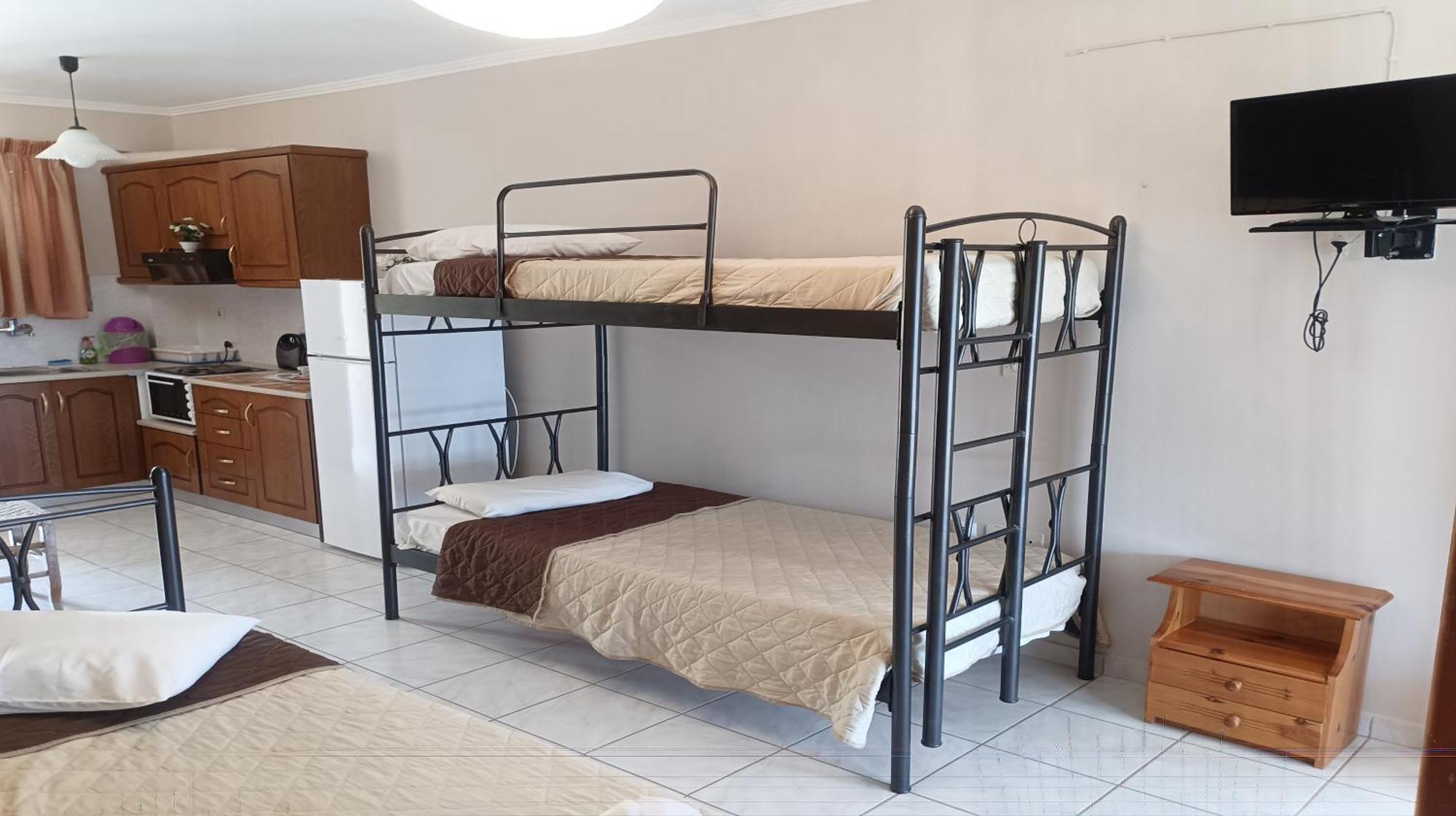 Zaritsi Apartment Tiros