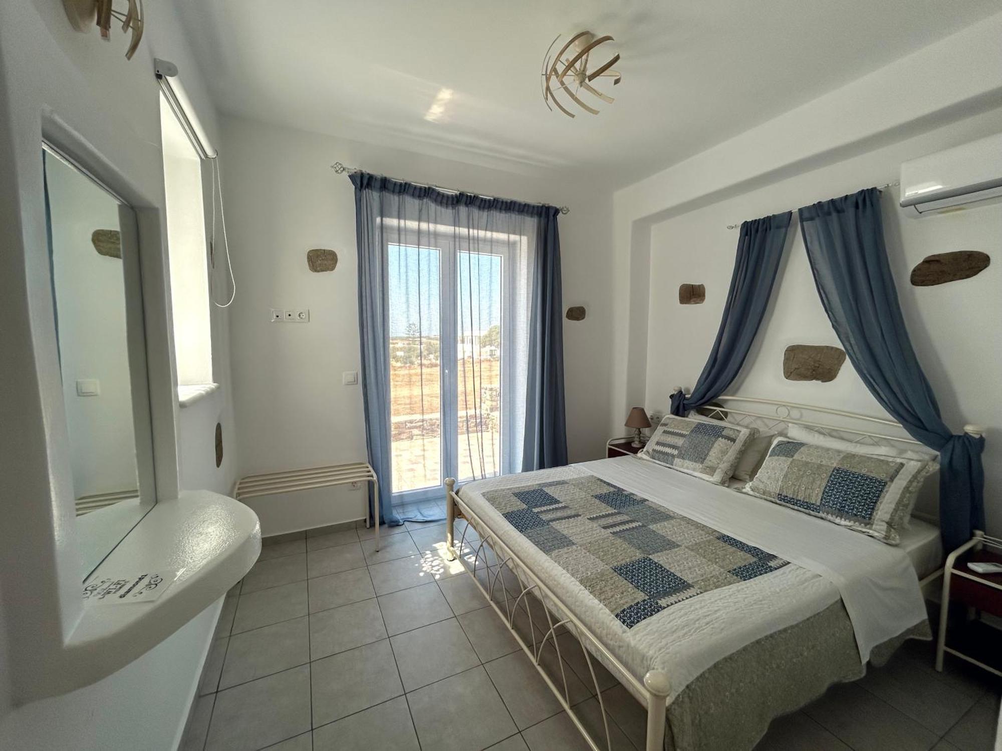 Diamond * Antiparos