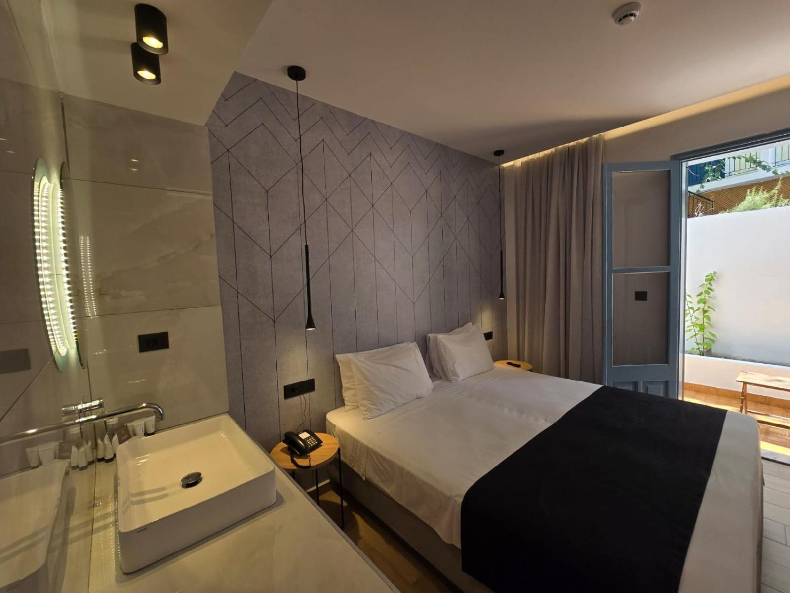 Hotel Nireus