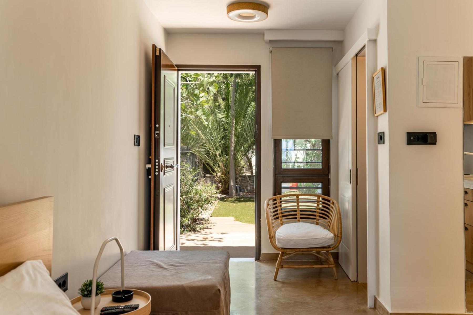 Guest house Alkis By Aegiankazarte