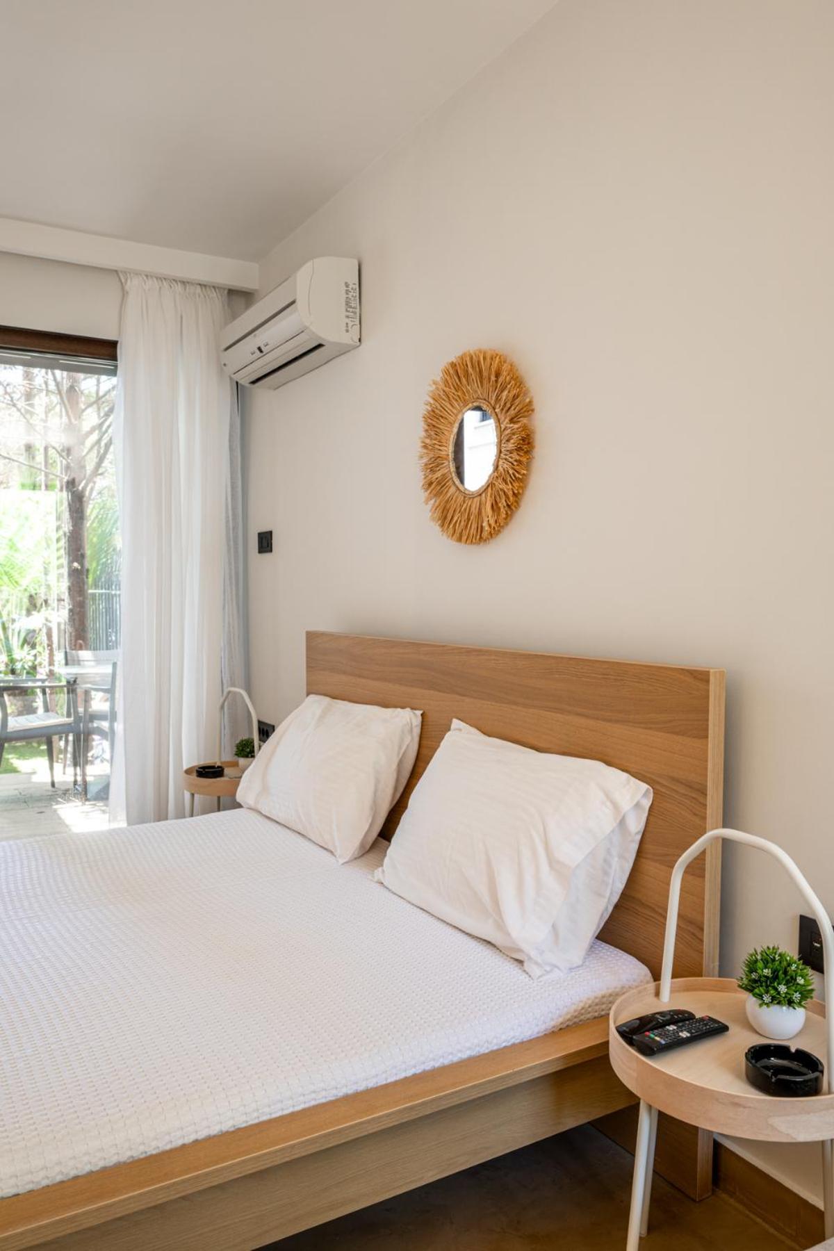 Alkis By Aegiankazarte Guest house