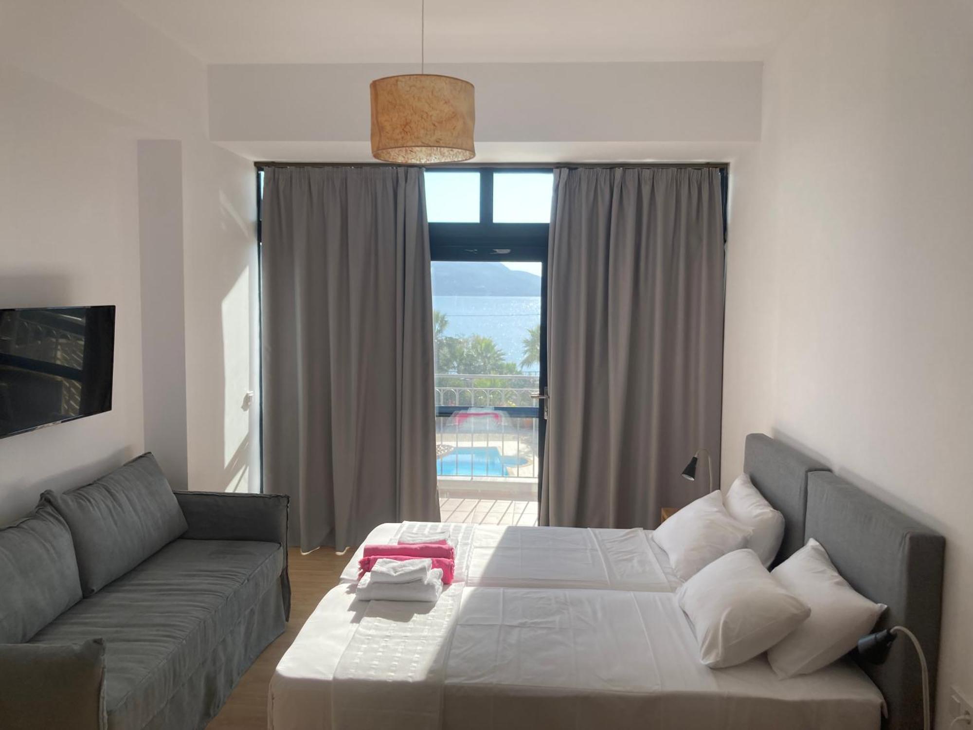 Hotel Almyra Village