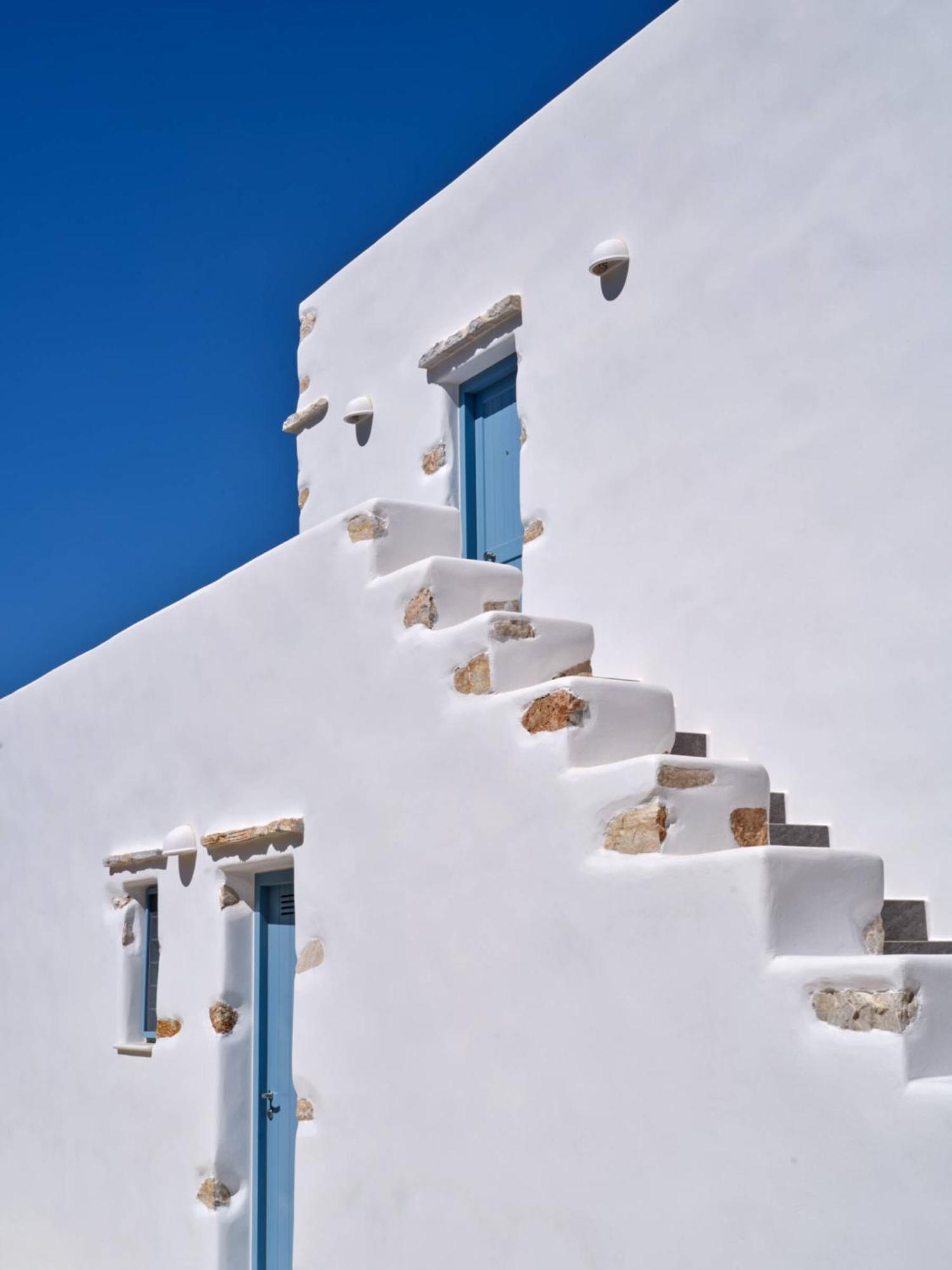 Luxurious Pactia Amazing Pool Villa Isterni (Paros)