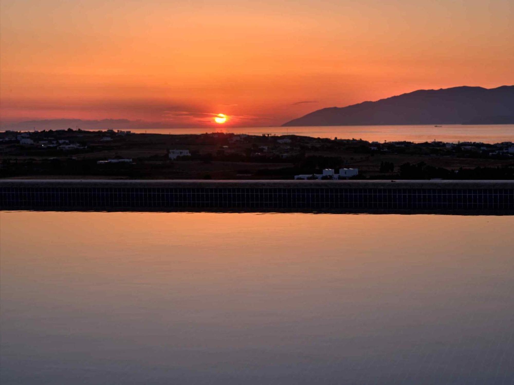 Luxurious Pactia Amazing Pool Villa *