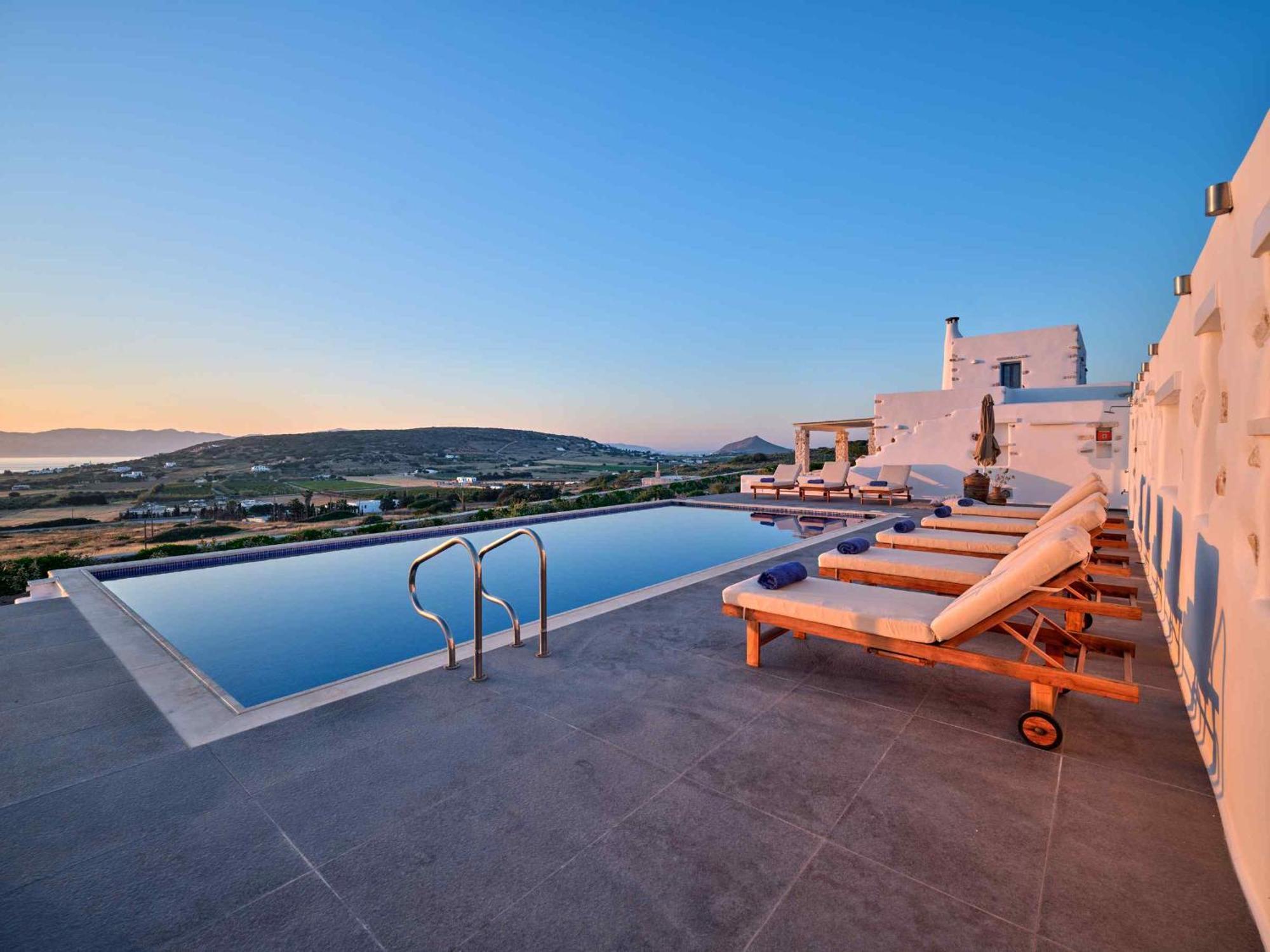 Villa Luxurious Pactia Amazing Pool Isterni (Paros)