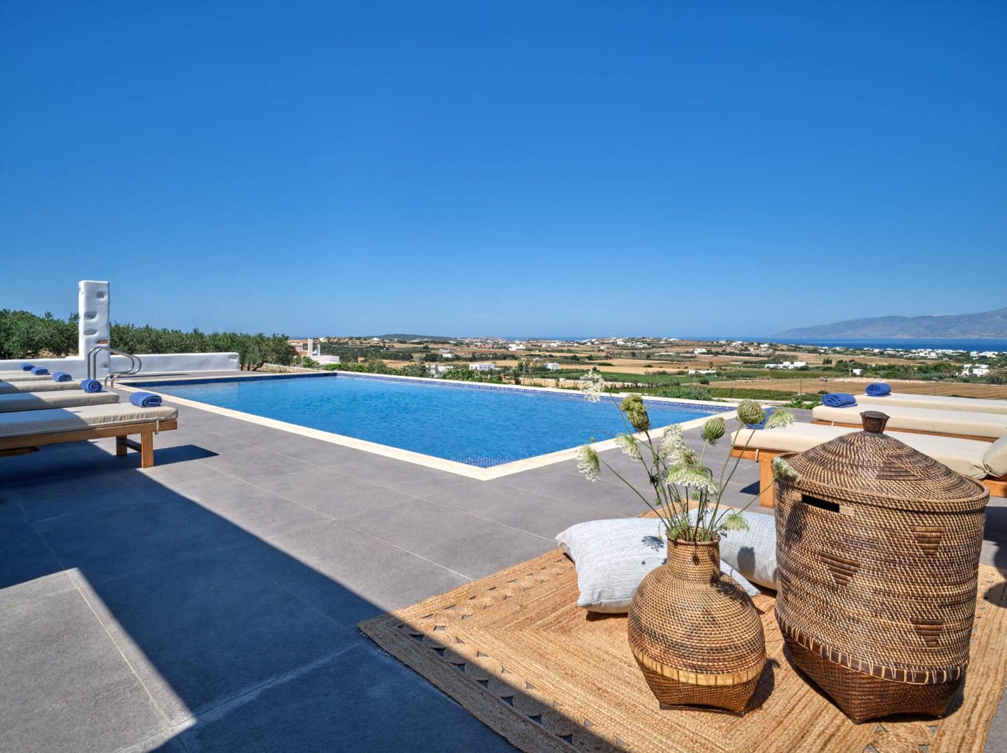 Luxurious Pactia Amazing Pool Villa
