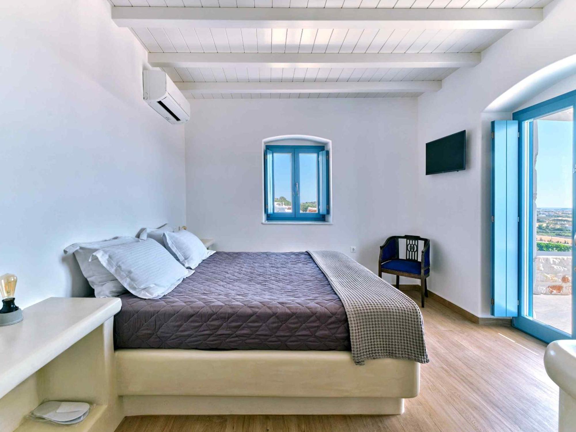 Luxurious Pactia Amazing Pool Isterni (Paros)