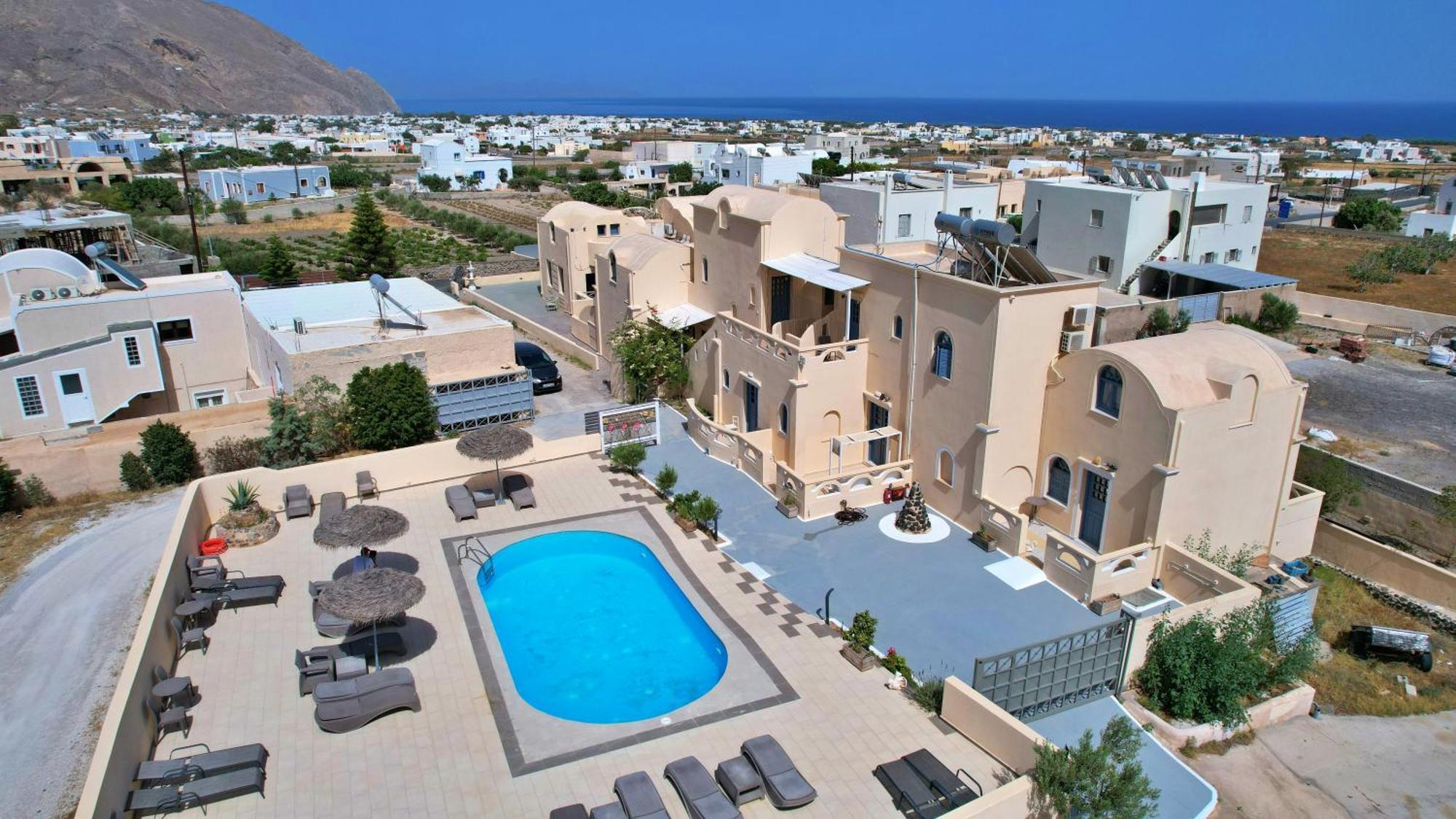 Leon Lux Aparthotel