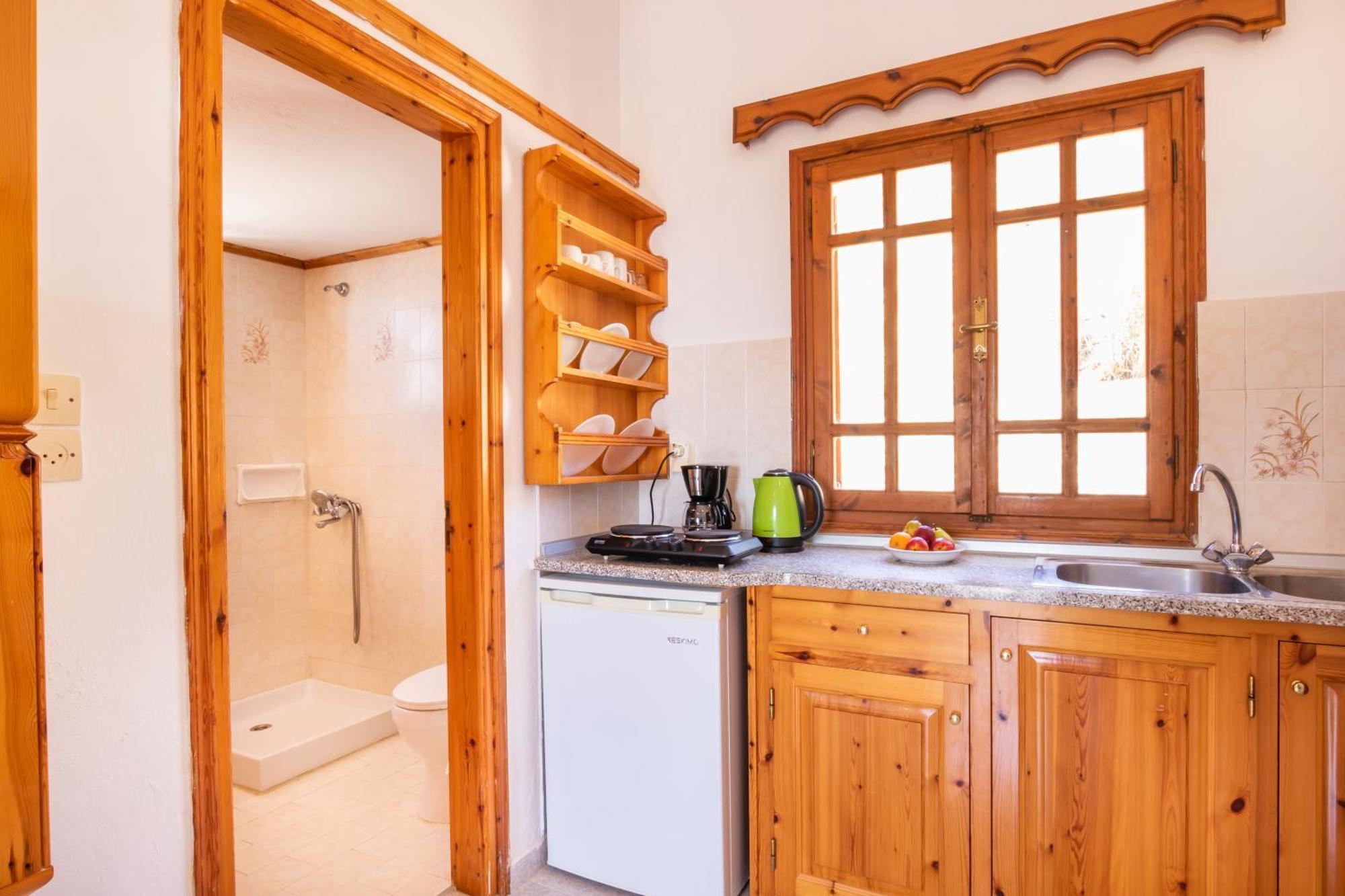 Capsule hotel Sun Week Bay Lefkos (Karpathos)