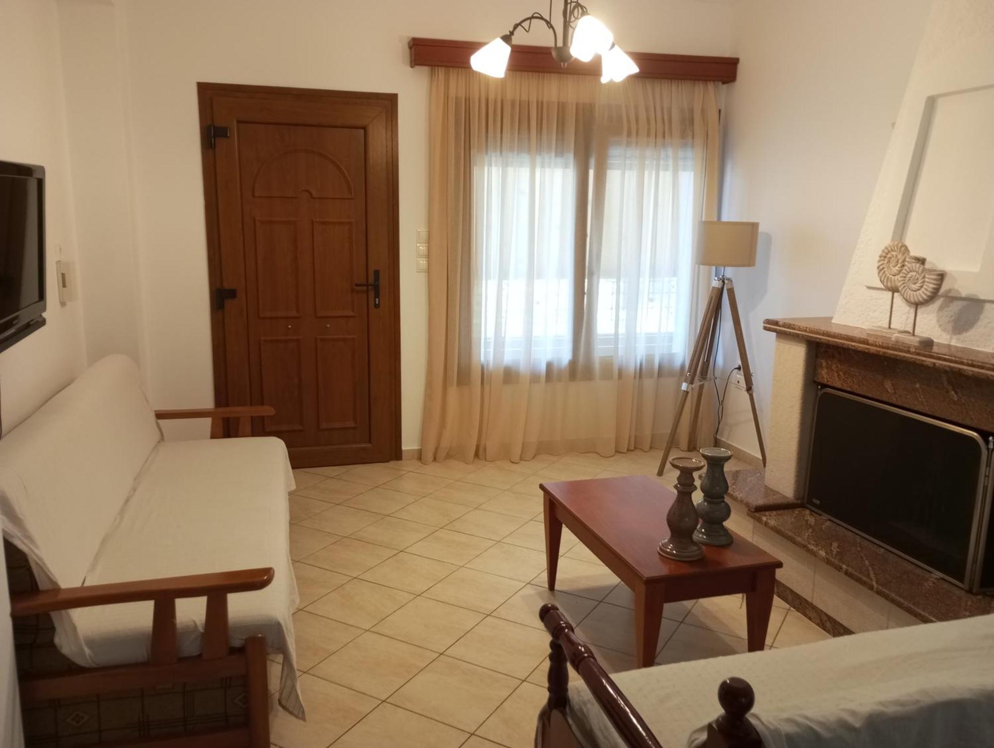 Nisos Family Apartment