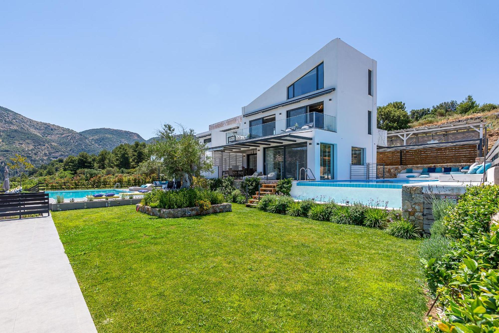 Eliandreia Luxury