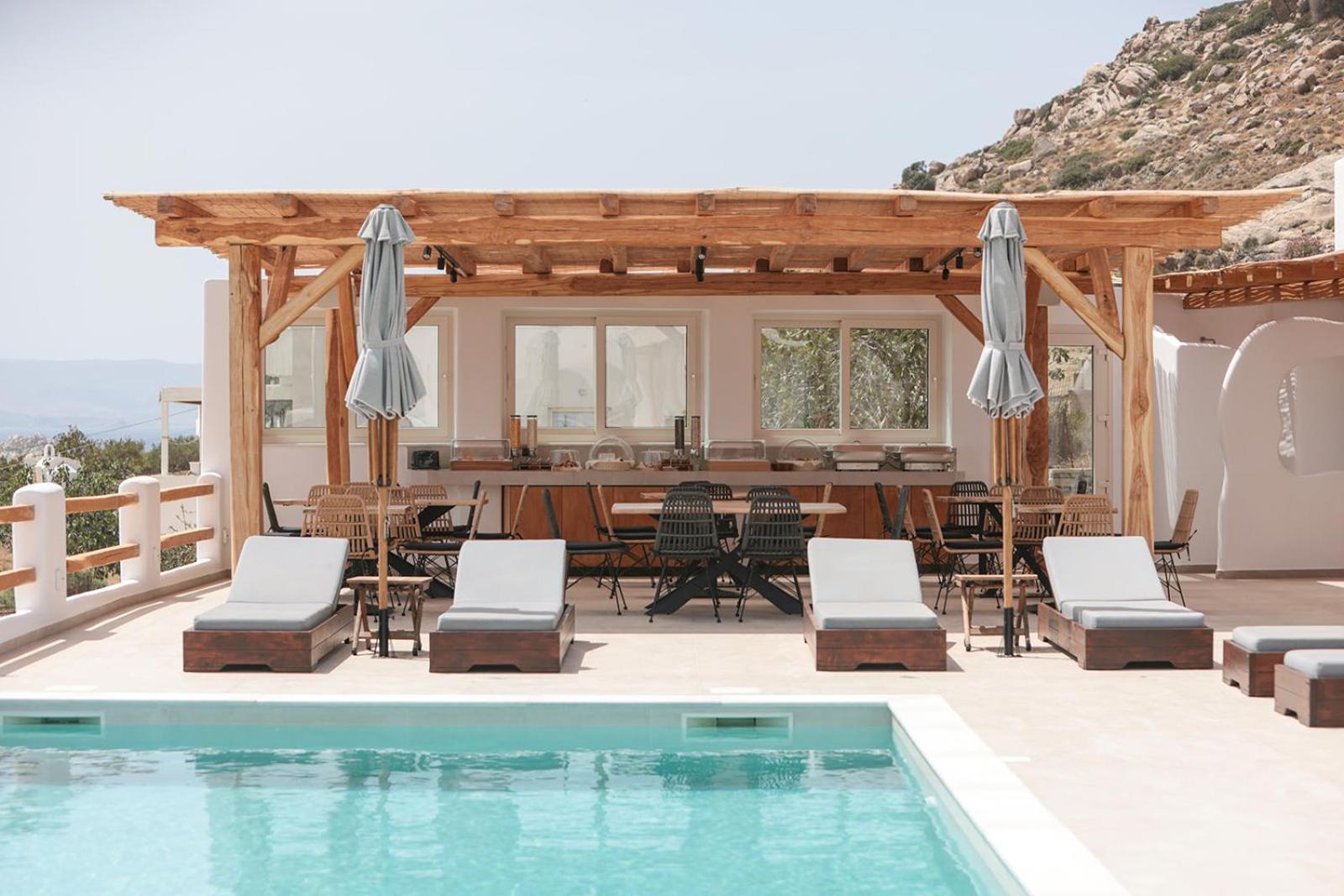 Naxos Earth Hotel