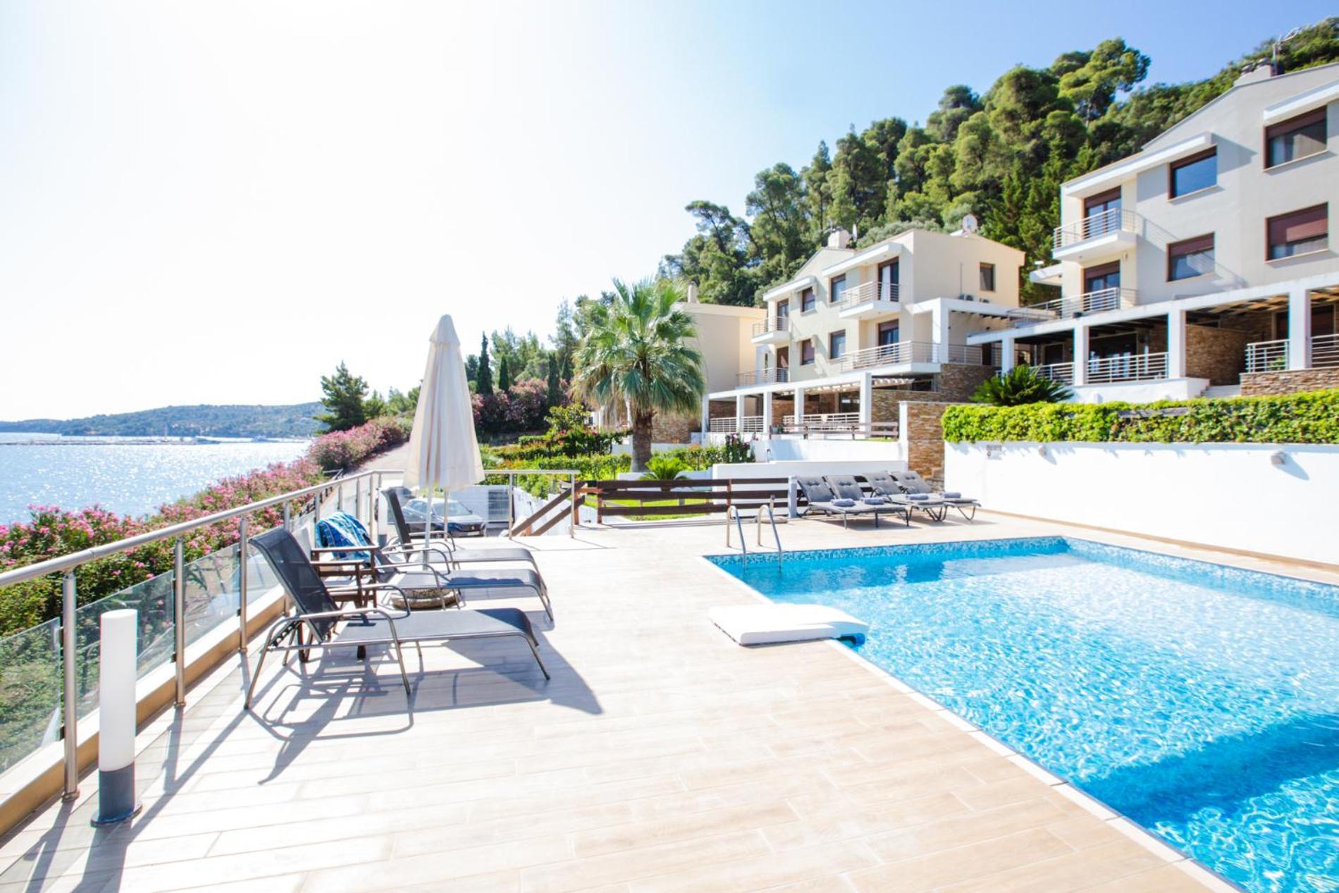 Villa Agnanti Seafront With Pool Paliouri