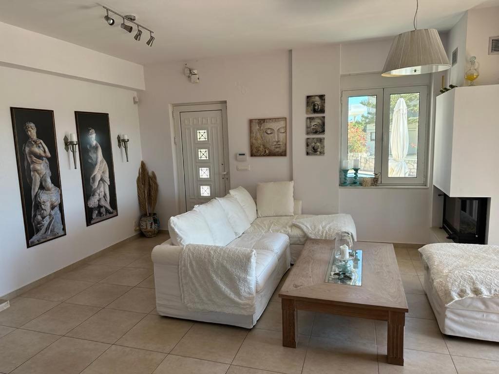Villa Harriet Maria With Pool And Ocean View Kolimbari, Chania Kolymbari